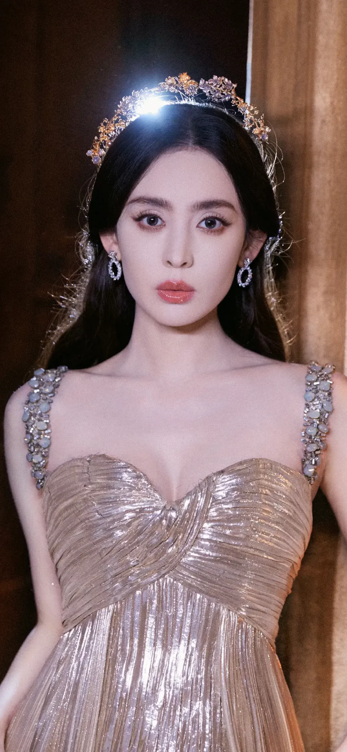 古力娜扎明艳动人写真壁纸插图6
