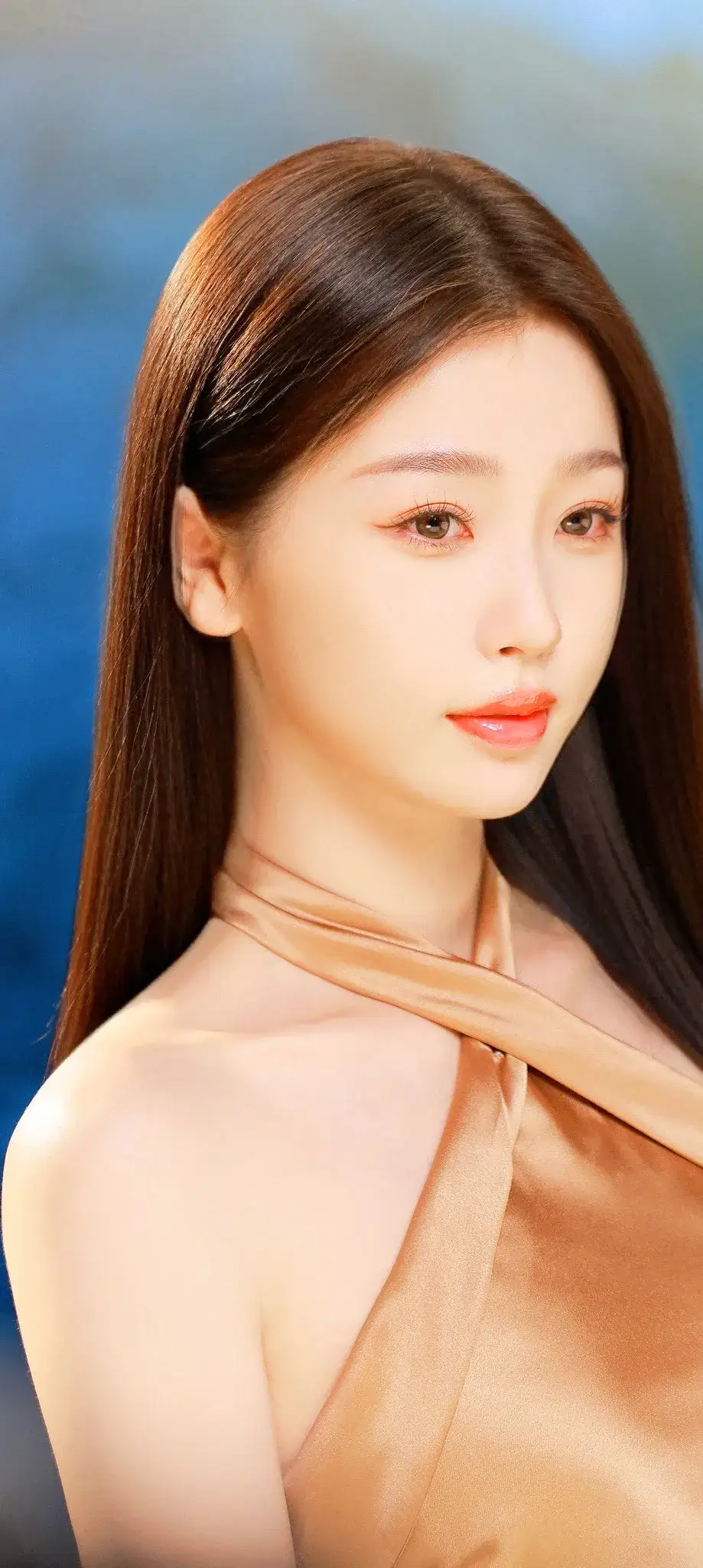 虞书欣甜美可爱写真壁纸插图2