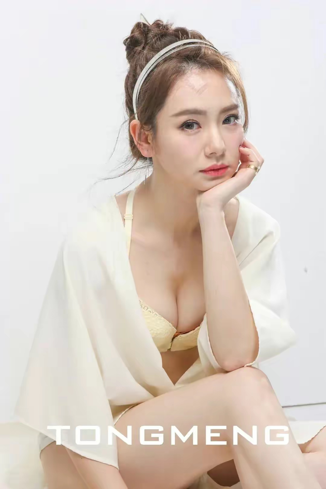 戚薇内衣写真插图19