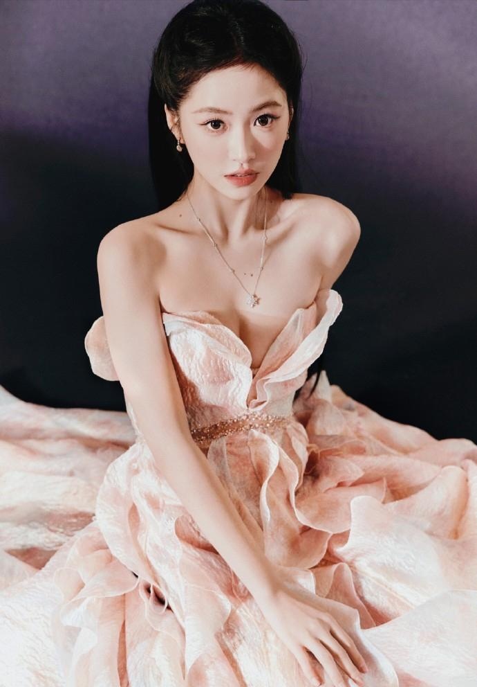杨肸子粉红礼服写真插图
