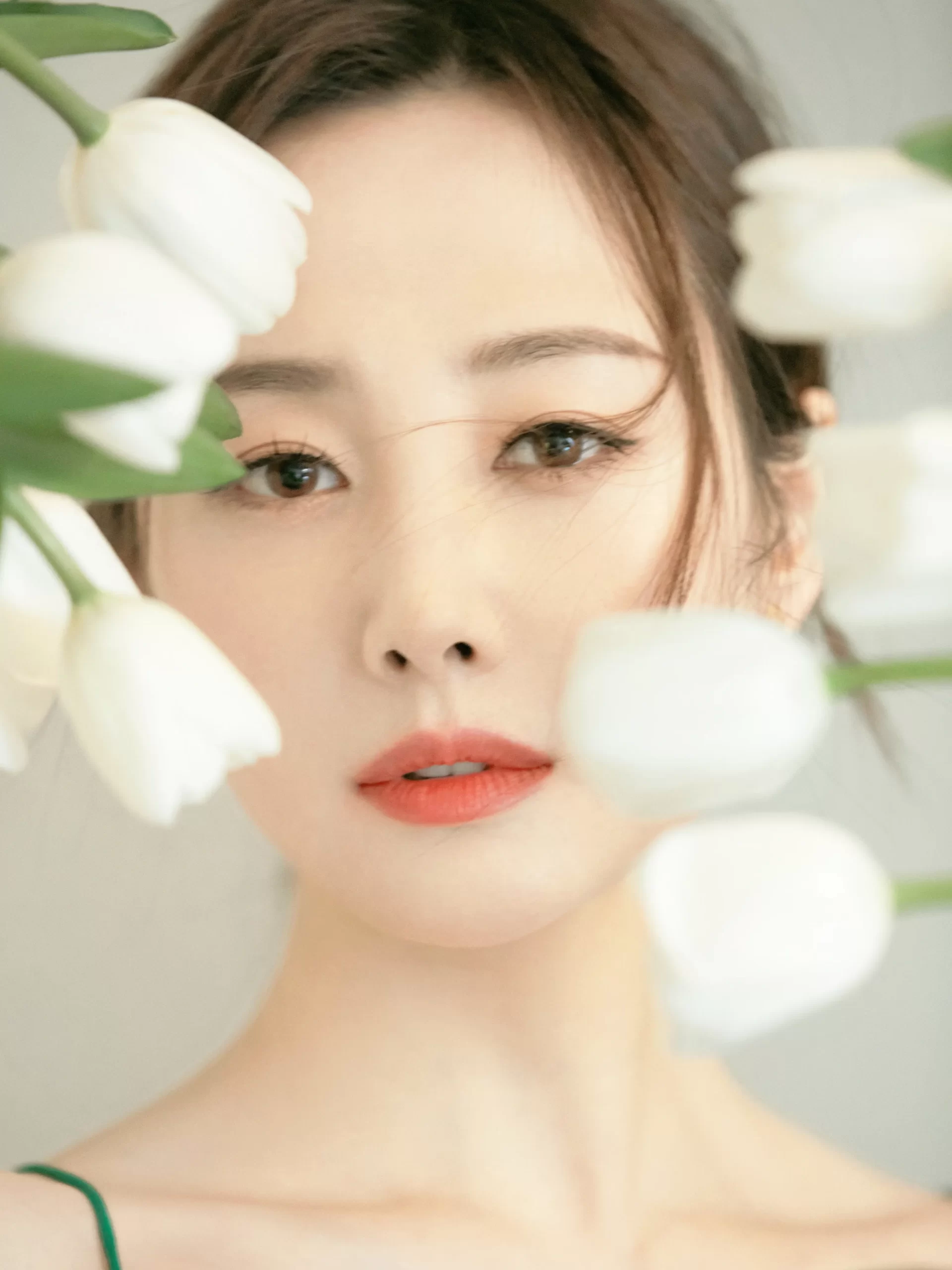 李纯吊带裙性感迷人写真插图5