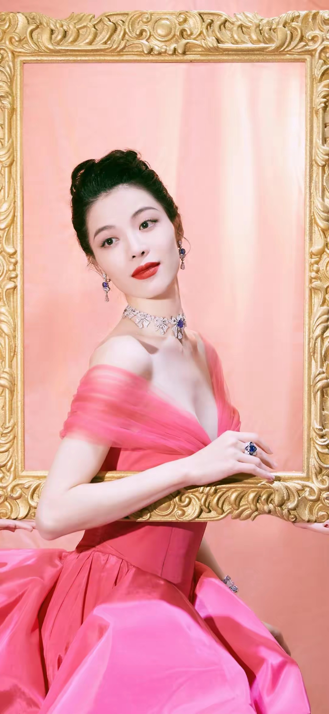 钟楚曦粉红色写真壁纸插图11