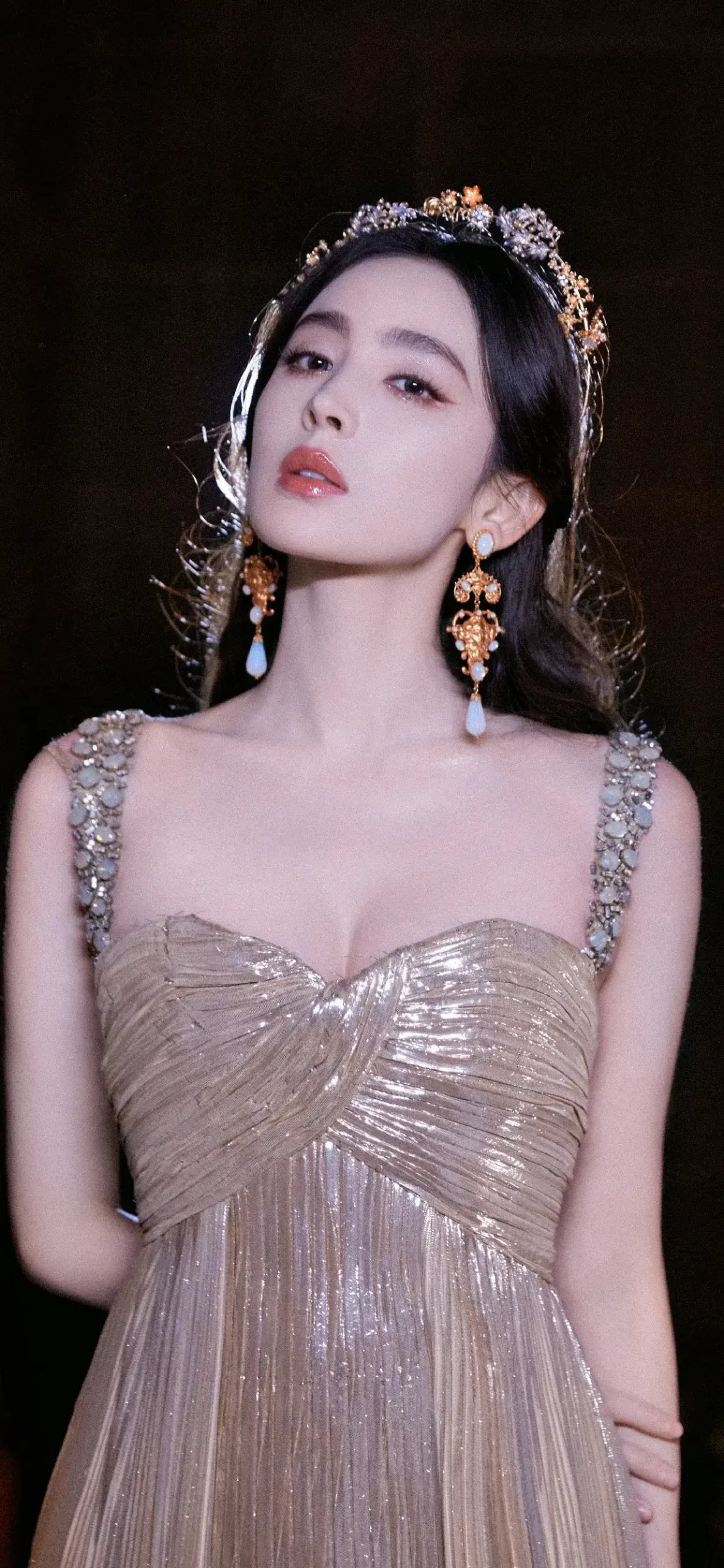 古力娜扎明艳动人写真壁纸插图