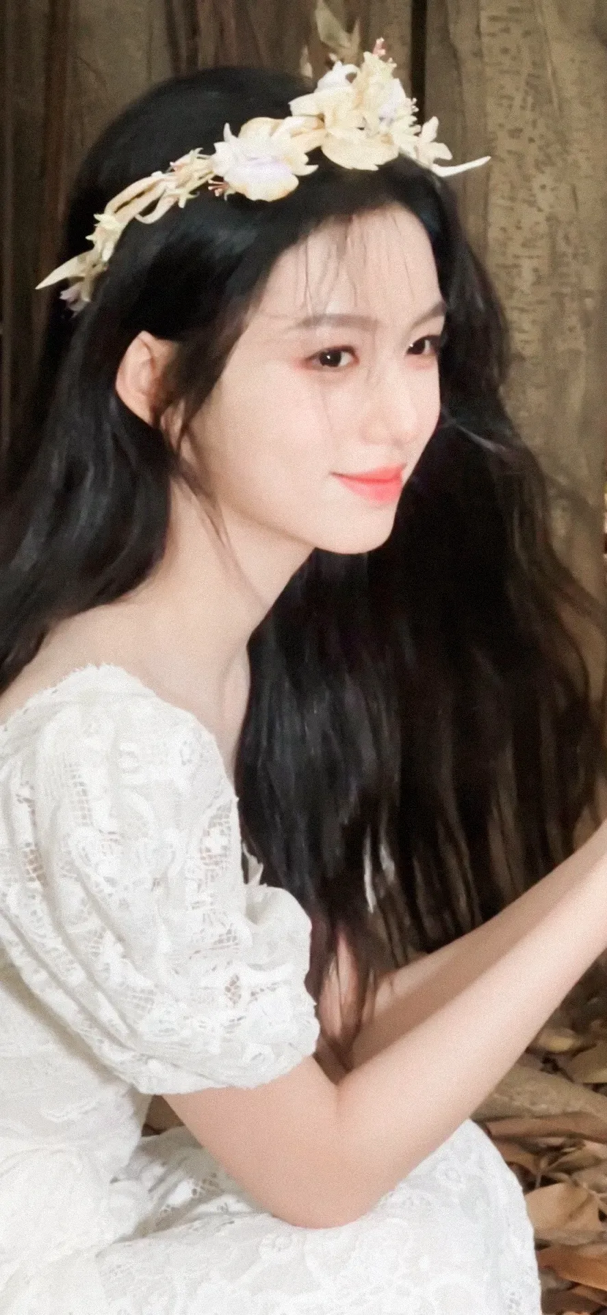 周也白裙高清写真壁纸插图