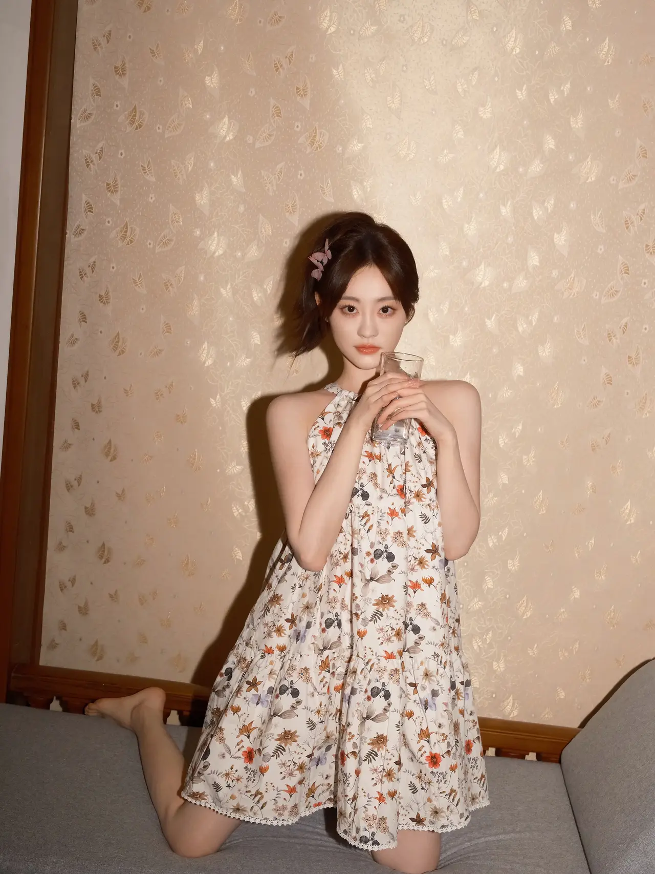 祝绪丹碎花裙写真插图6