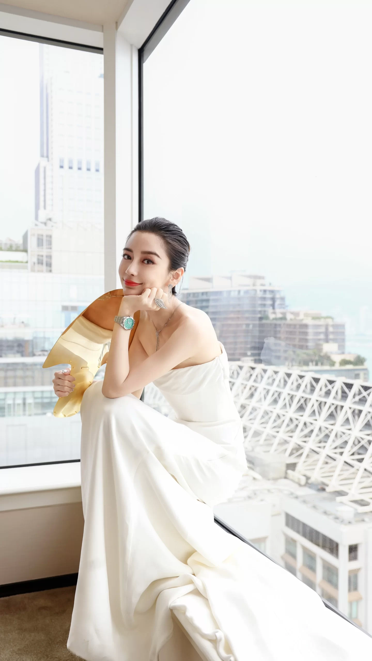 杨颖优雅迷人写真笑起来好美插图8