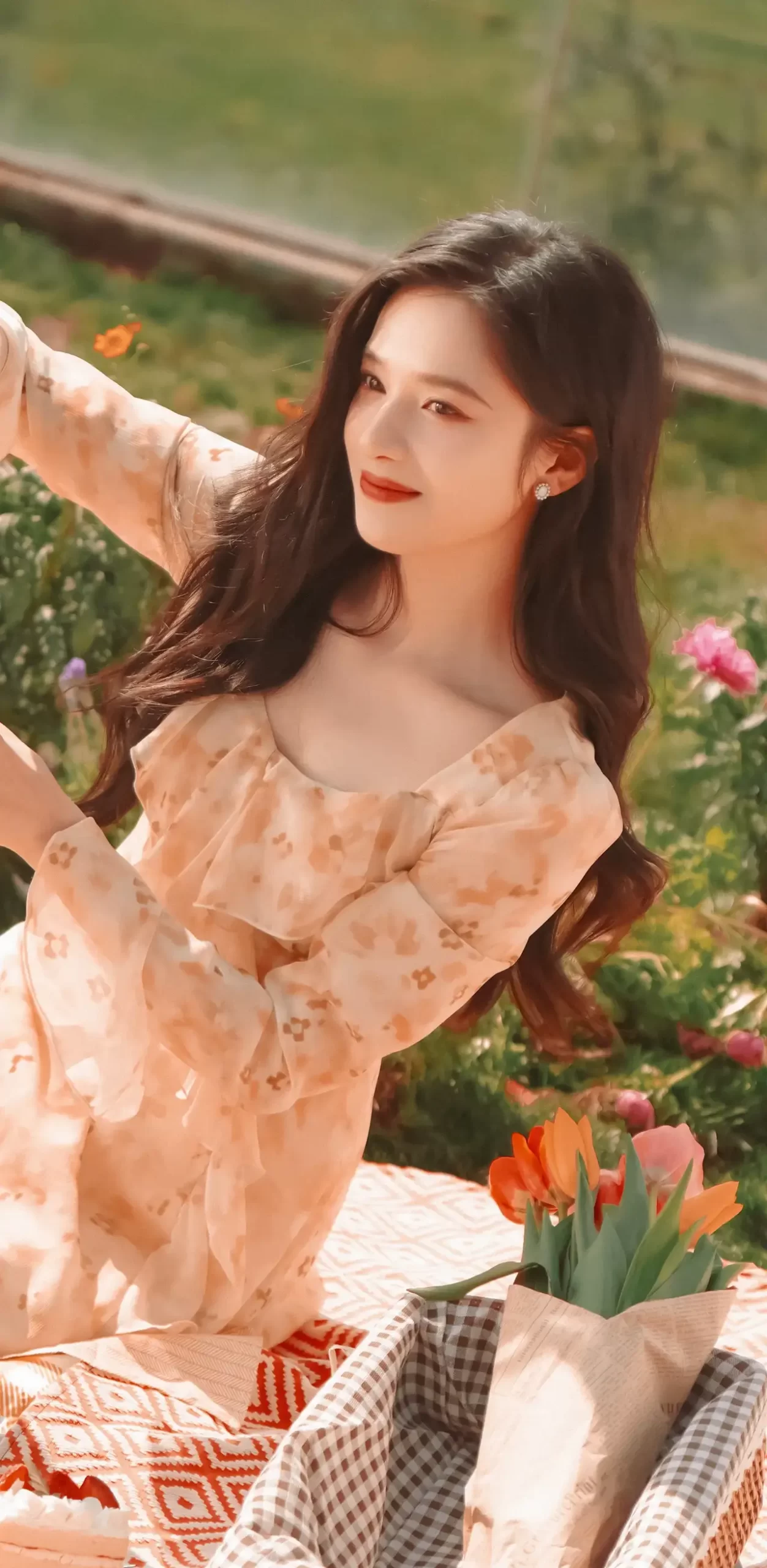 张婧仪像花一样写真壁纸插图2