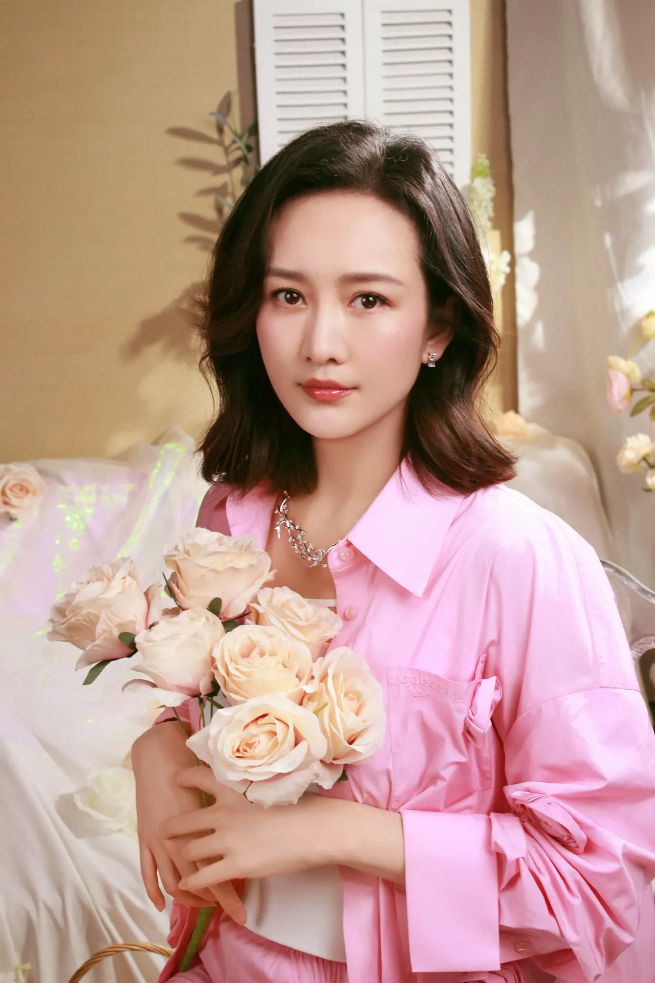 王鸥气质惊艳写真插图1
