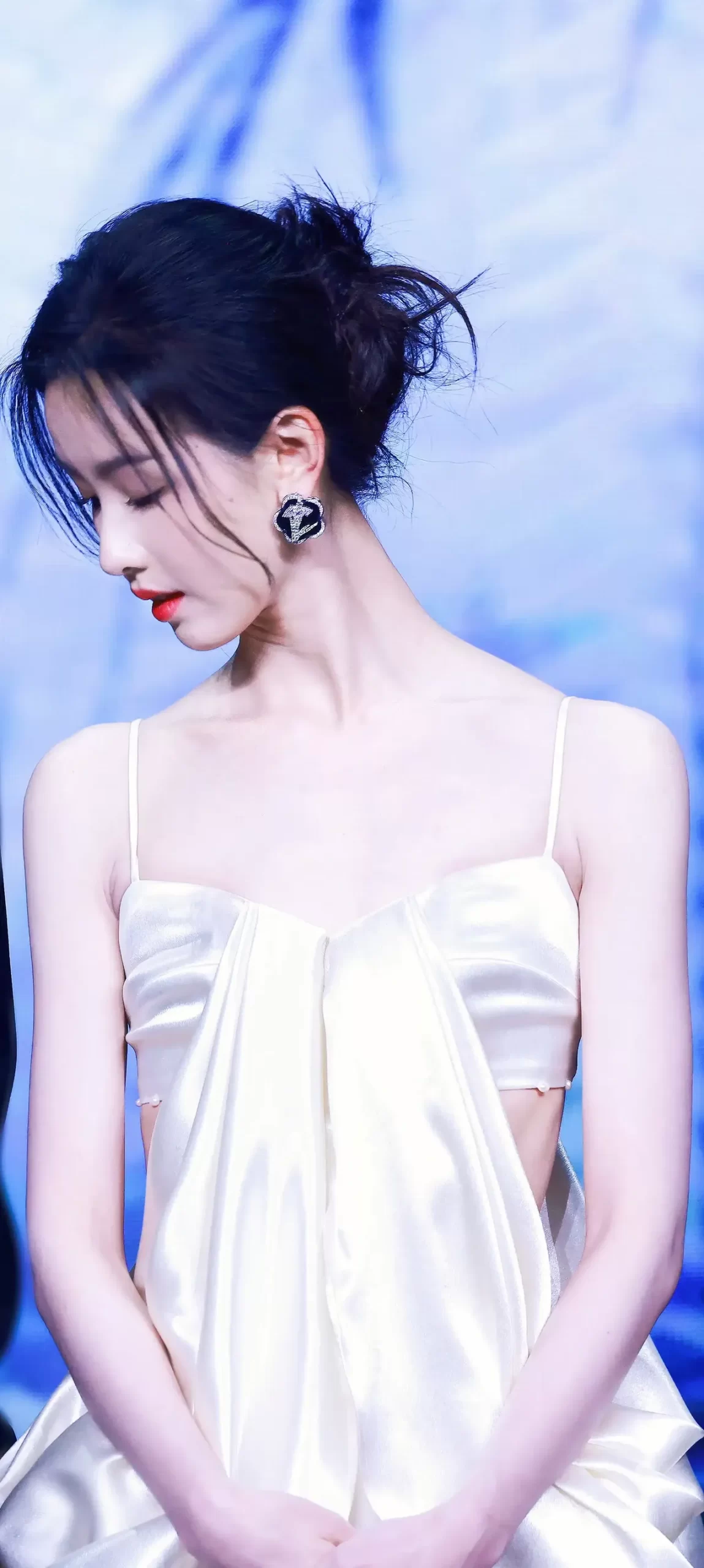 小白花陈都灵清新写真壁纸插图3