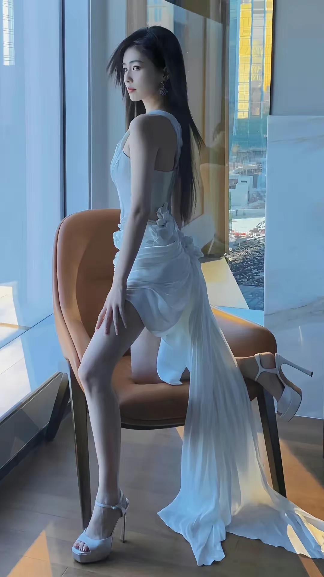白鹿高清时尚穿搭美图壁纸插图4