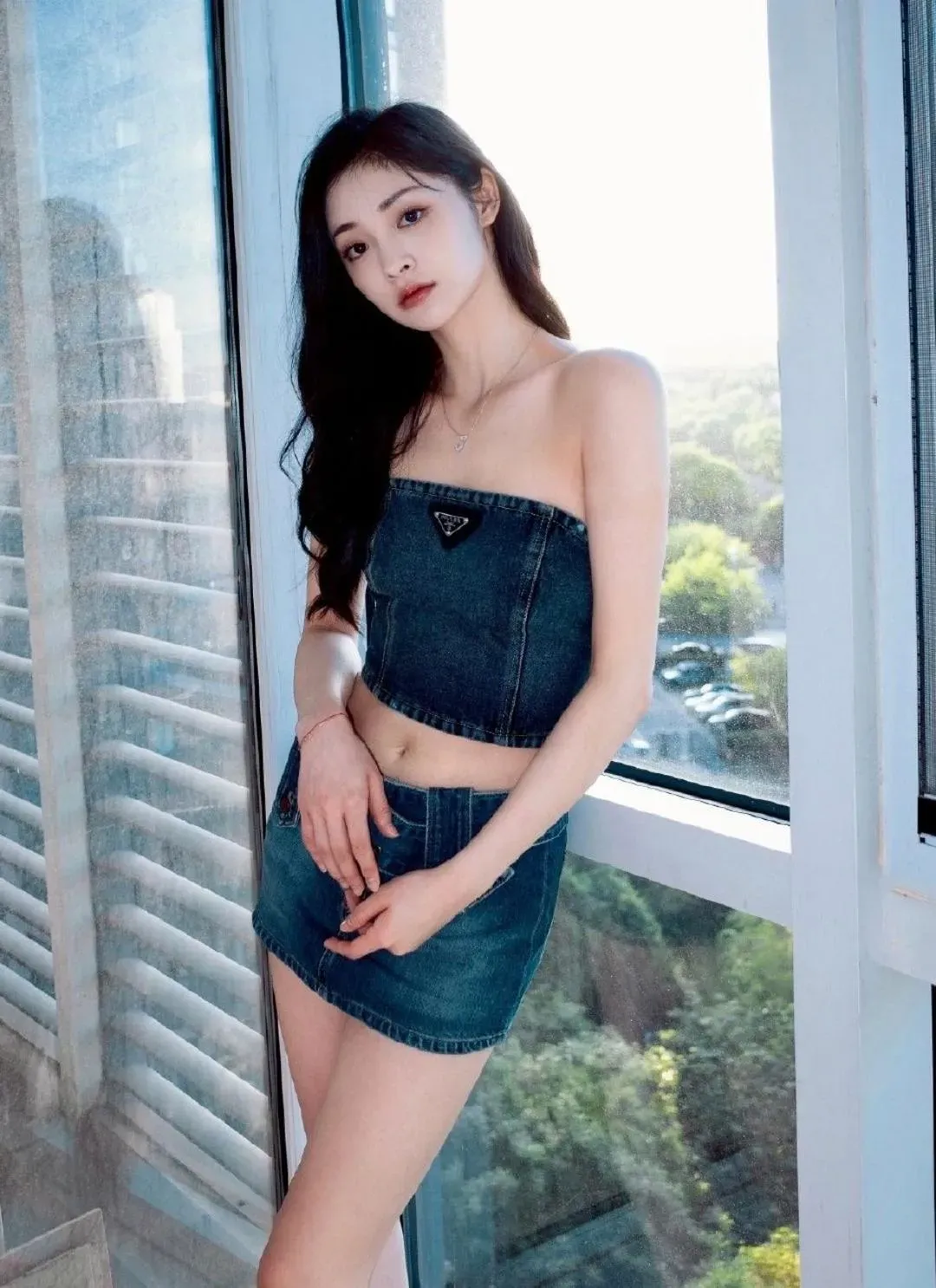 周洁琼牛仔套装写真插图