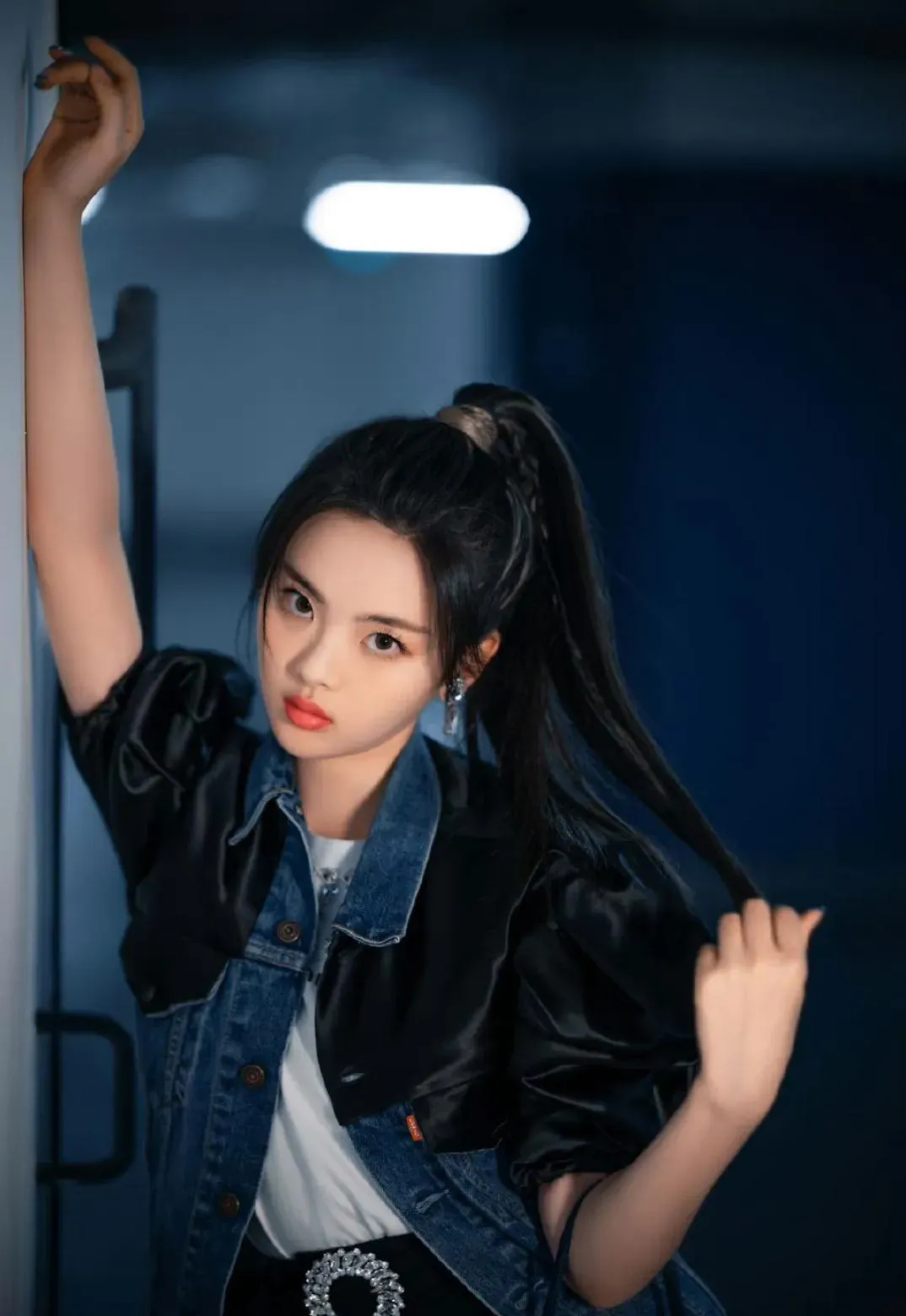 杨超越短裤马尾写真好美呀插图5