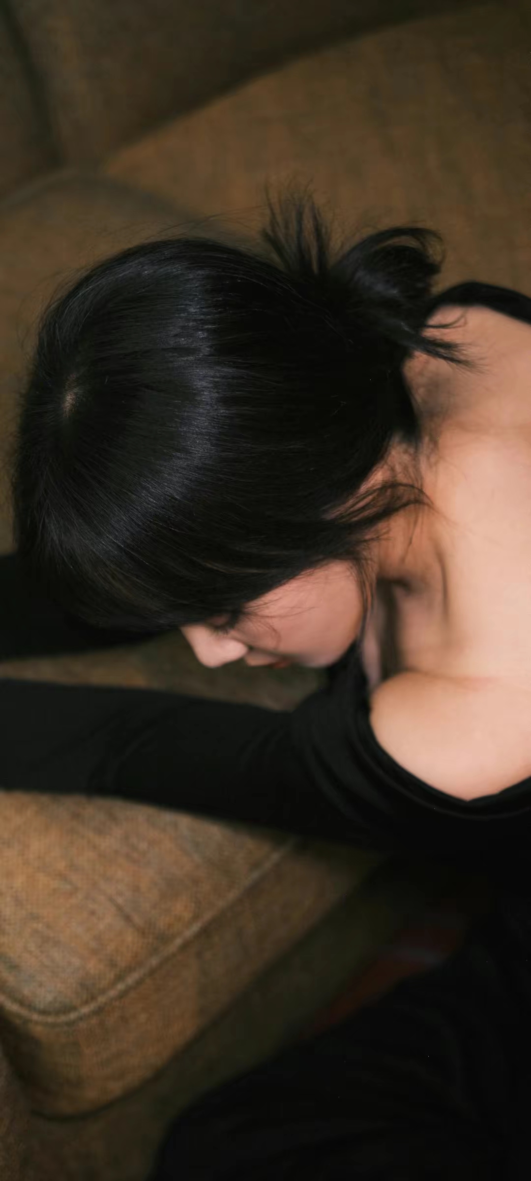 闫妮气质优雅写真壁纸插图