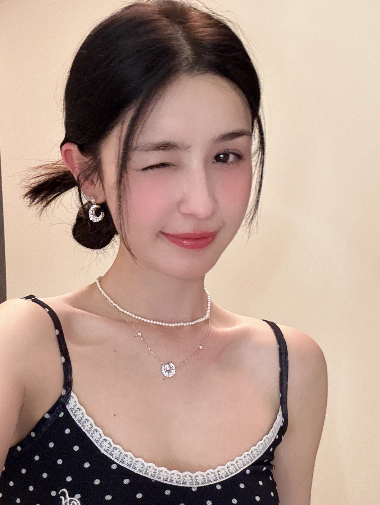 哈妮克孜可爱九连拍写真插图5