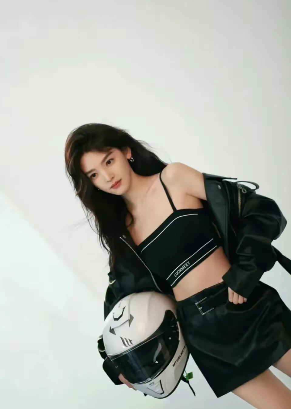 章若楠内衣代言写真插图2