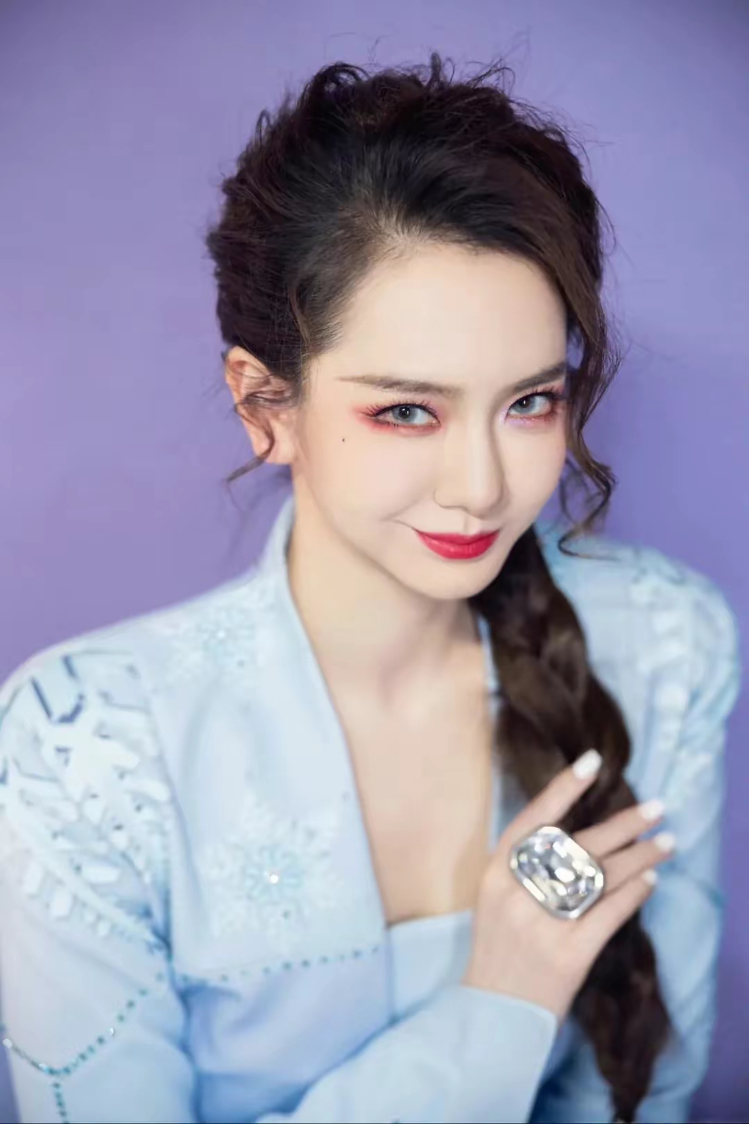 戚薇气质优雅写真插图6