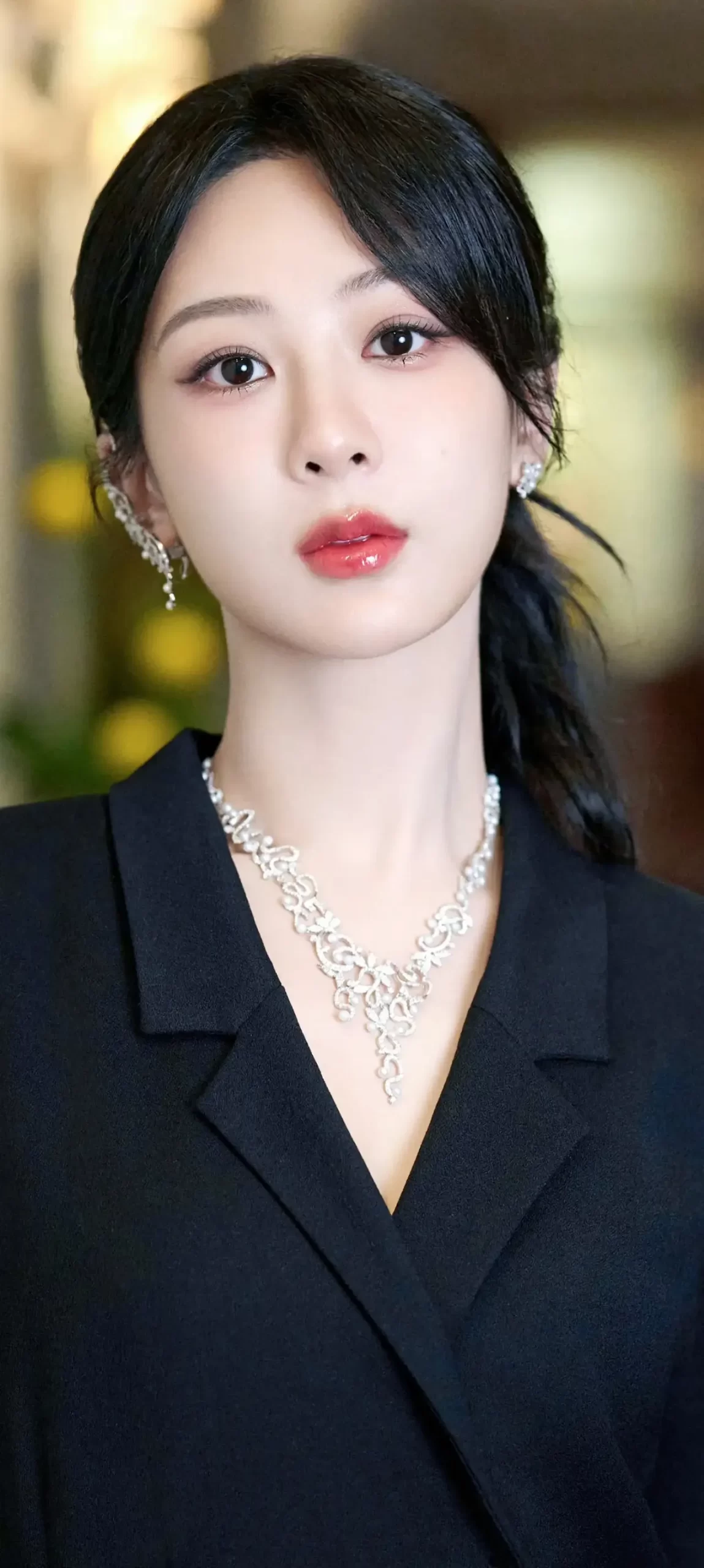 杨紫气质优雅写真插图2