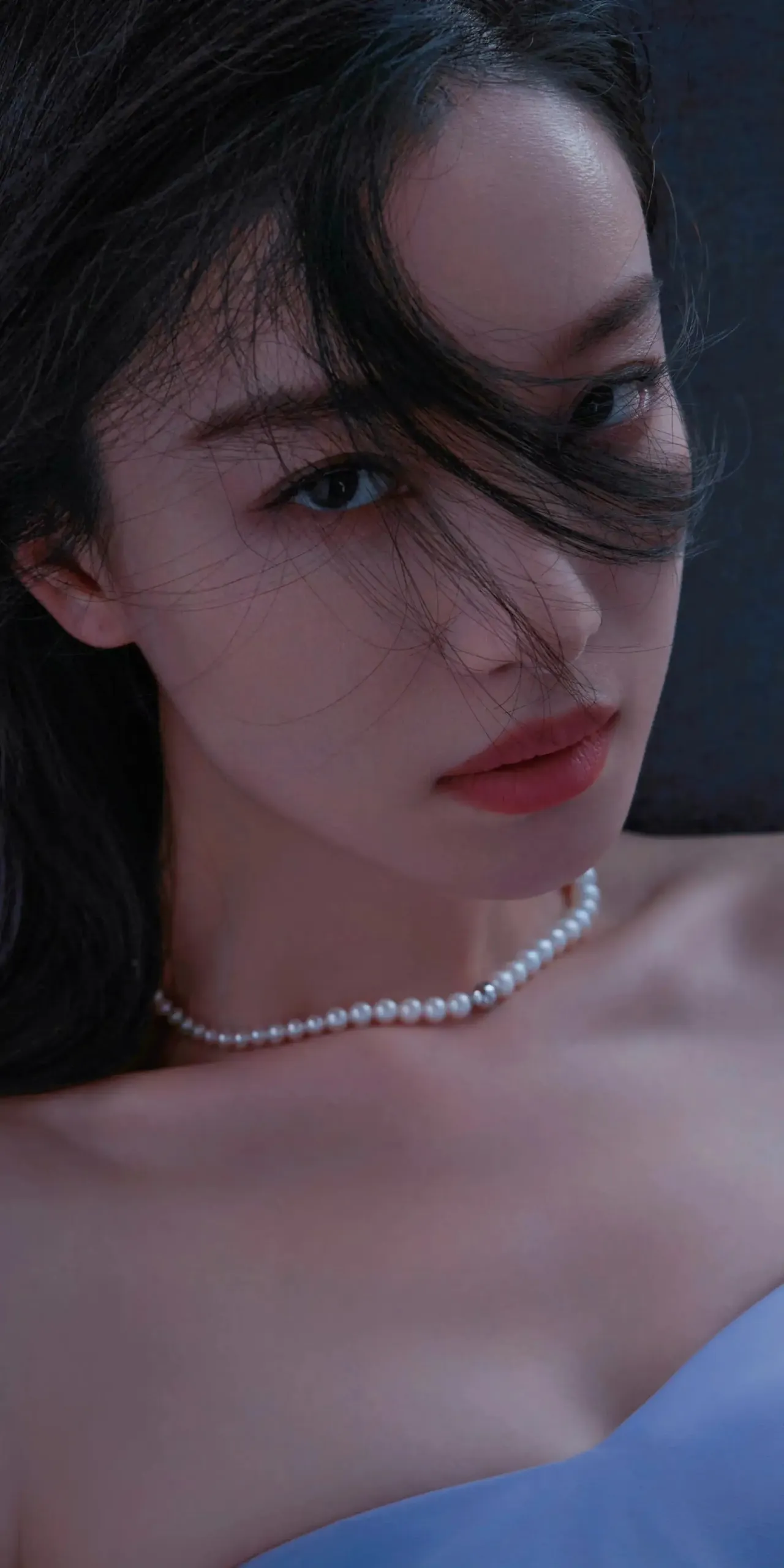 倪妮抹胸礼服写真，尽显凹凸身材插图6