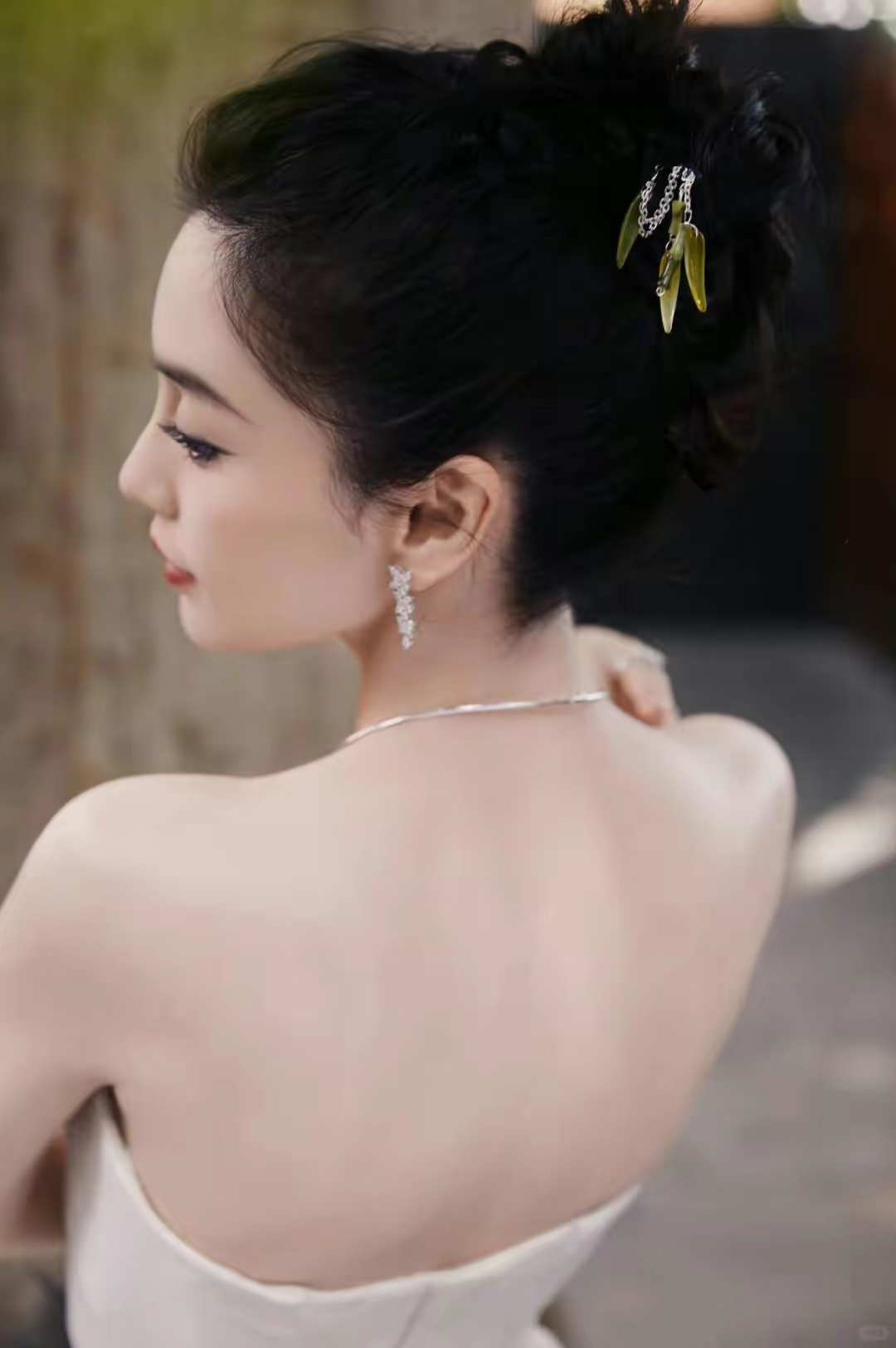 杨颖水墨裙气质写真插图3