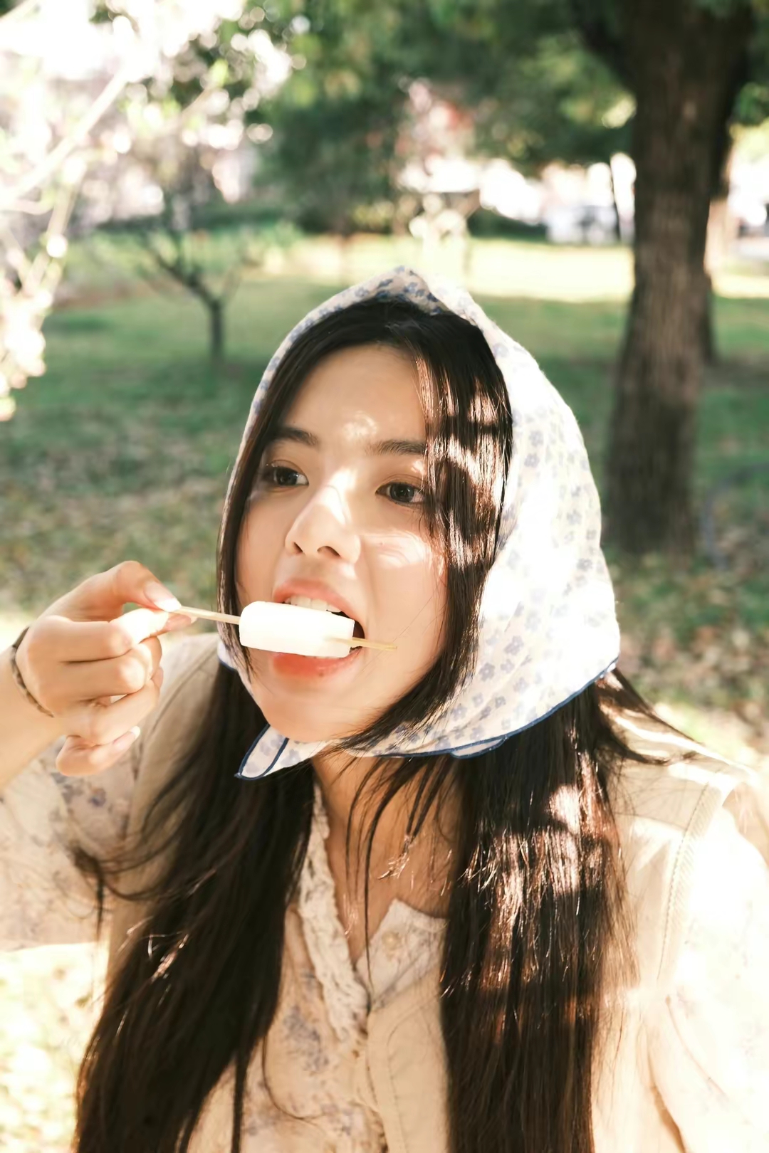 可爱少女杨超越写真插图12