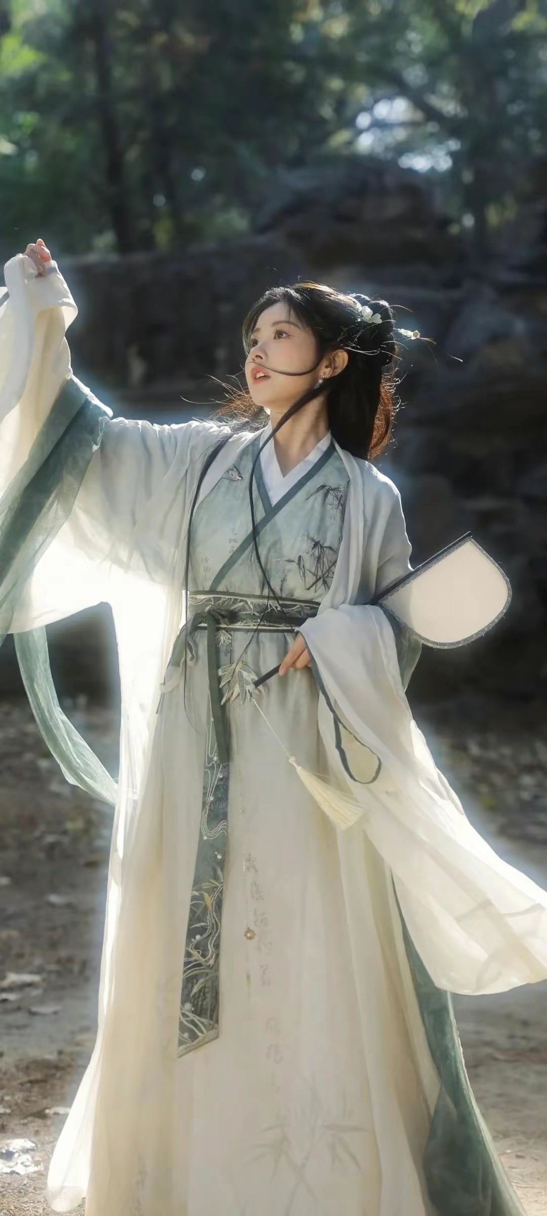 不一样的女神赖美云写真插图10