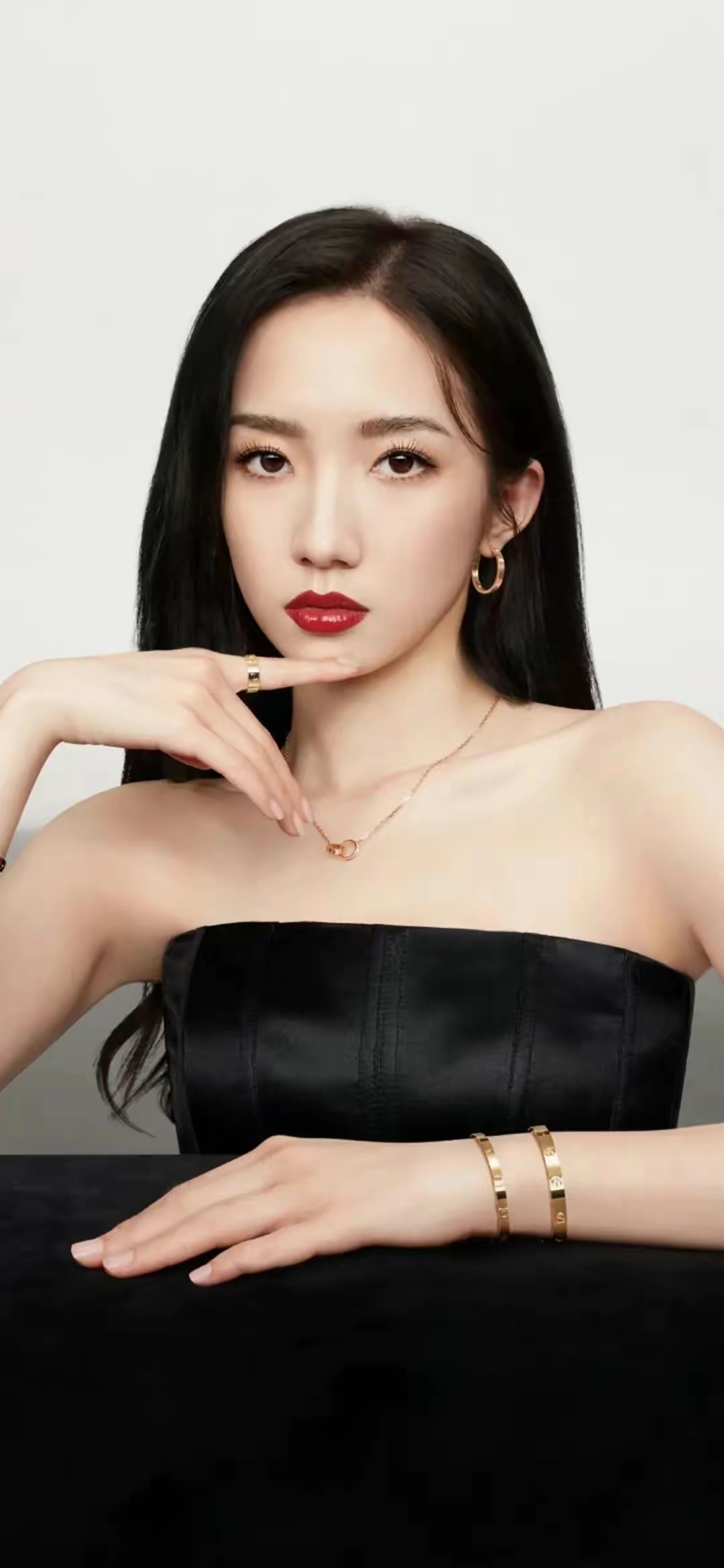 孟美岐写真壁纸插图1