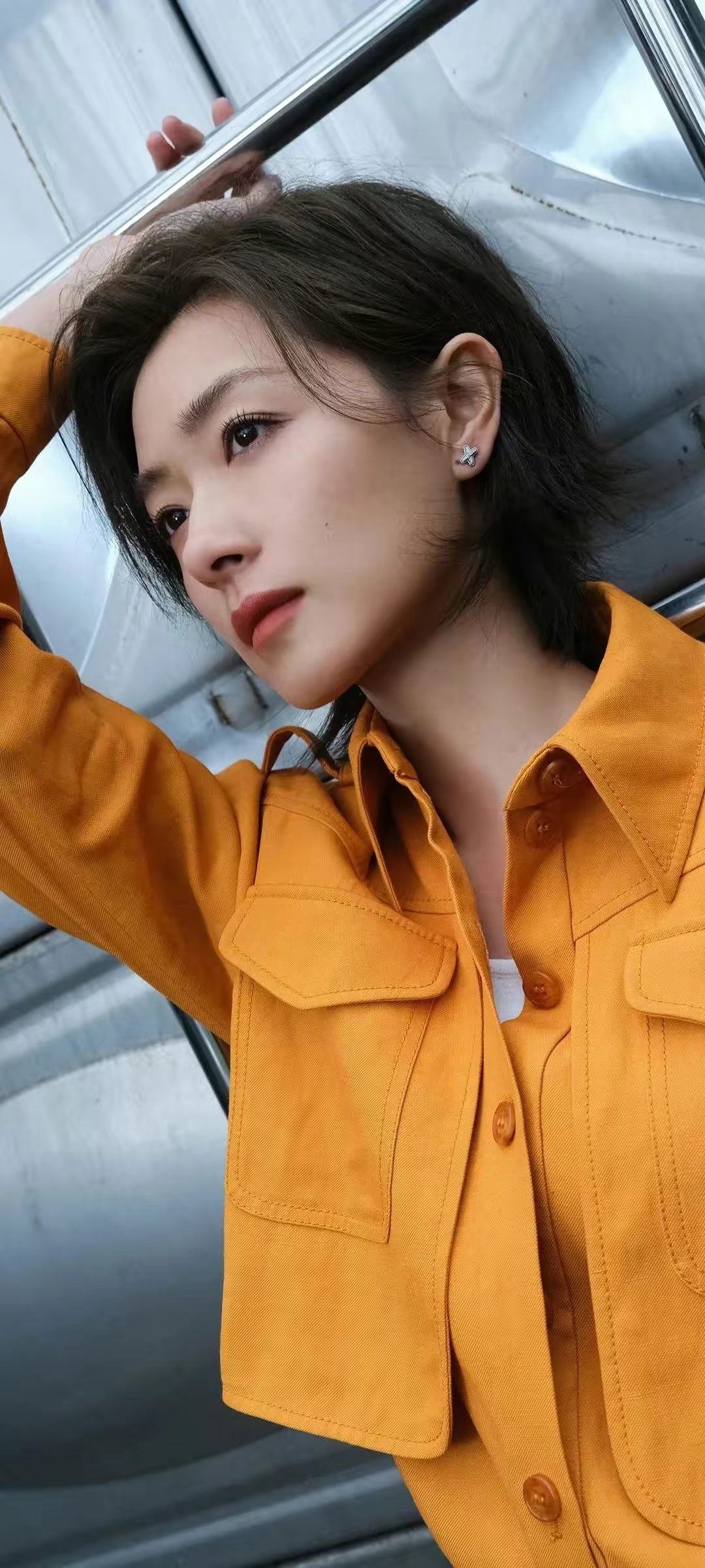万茜气质优雅写真插图1
