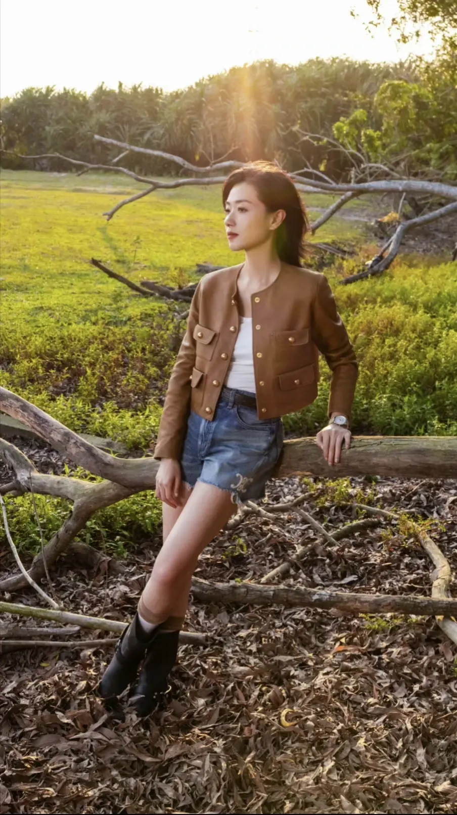 万茜随性洒脱写真插图1