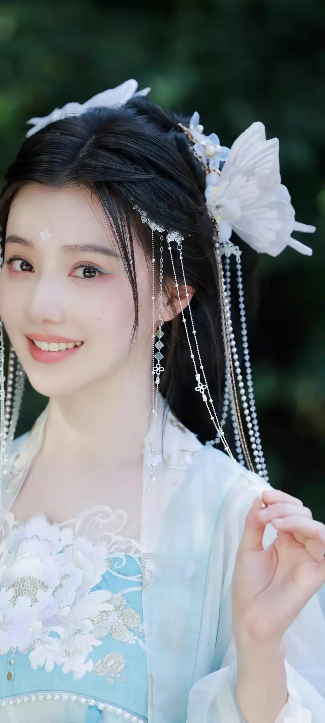 王鹤润古装高清写真壁纸插图3