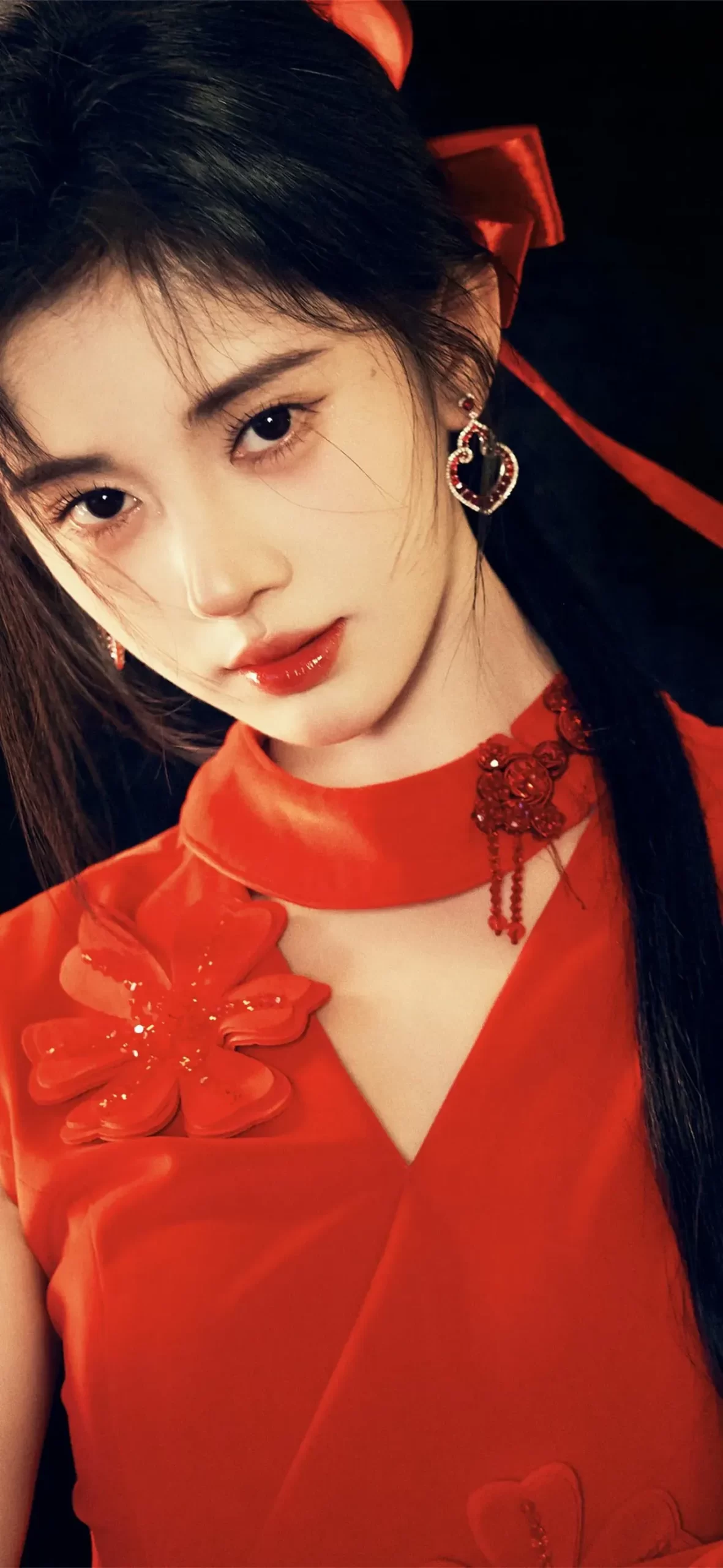 鞠婧祎红衣明艳写真壁纸插图12