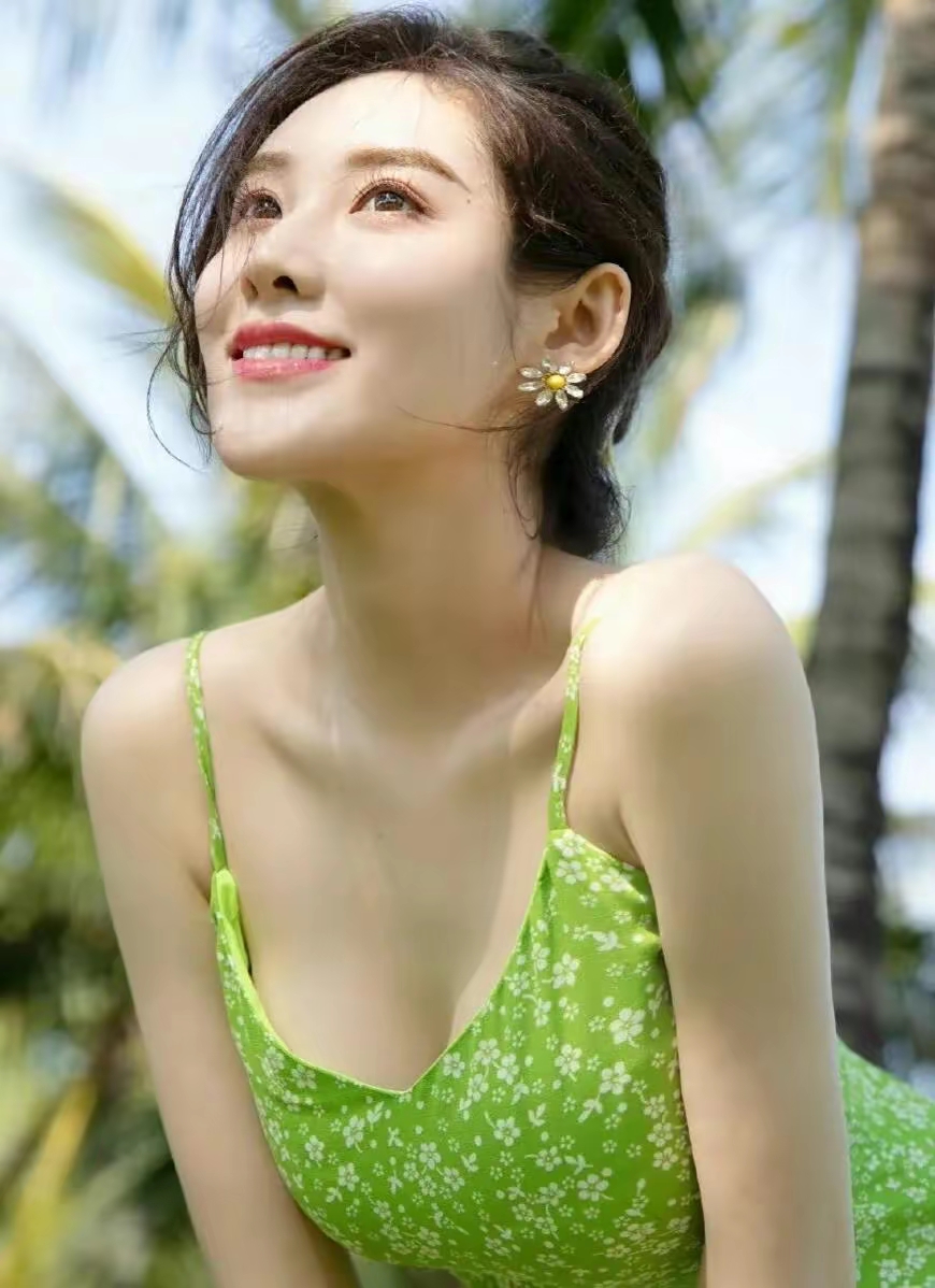 荣梓希高清性感写真插图10