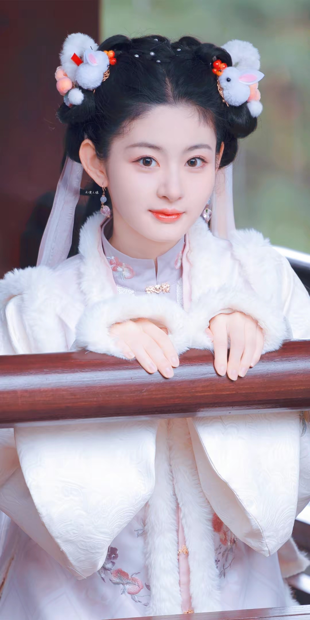 赵晴古风喜庆写真壁纸插图1