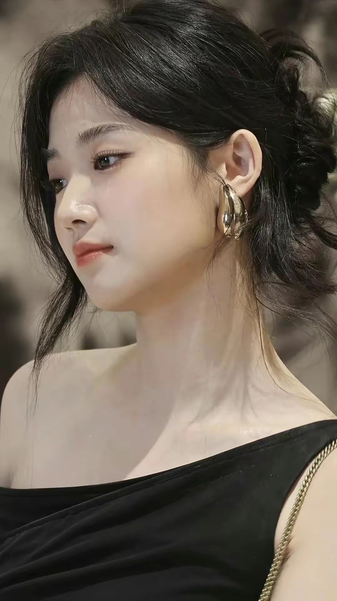 卢昱好适合这个妆造呀，有被美到插图13