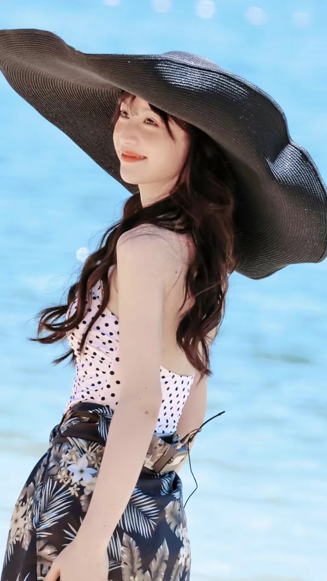 田曦薇海边写真插图10