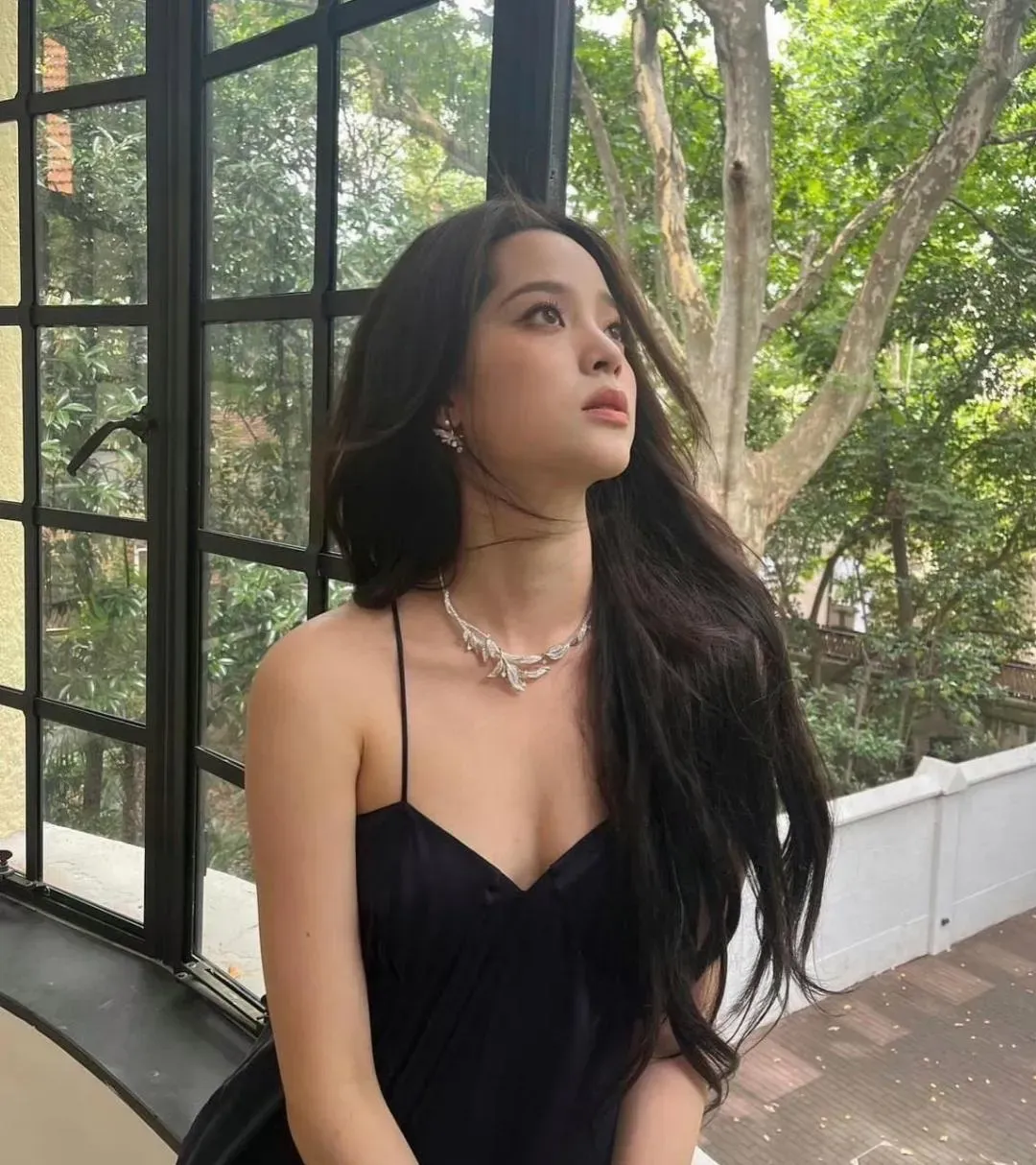 欧阳娜娜抹胸裙性感诱人写真插图7