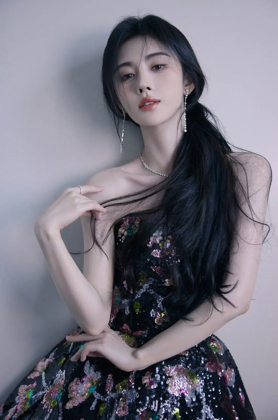 鞠婧祎神秘感写真插图4