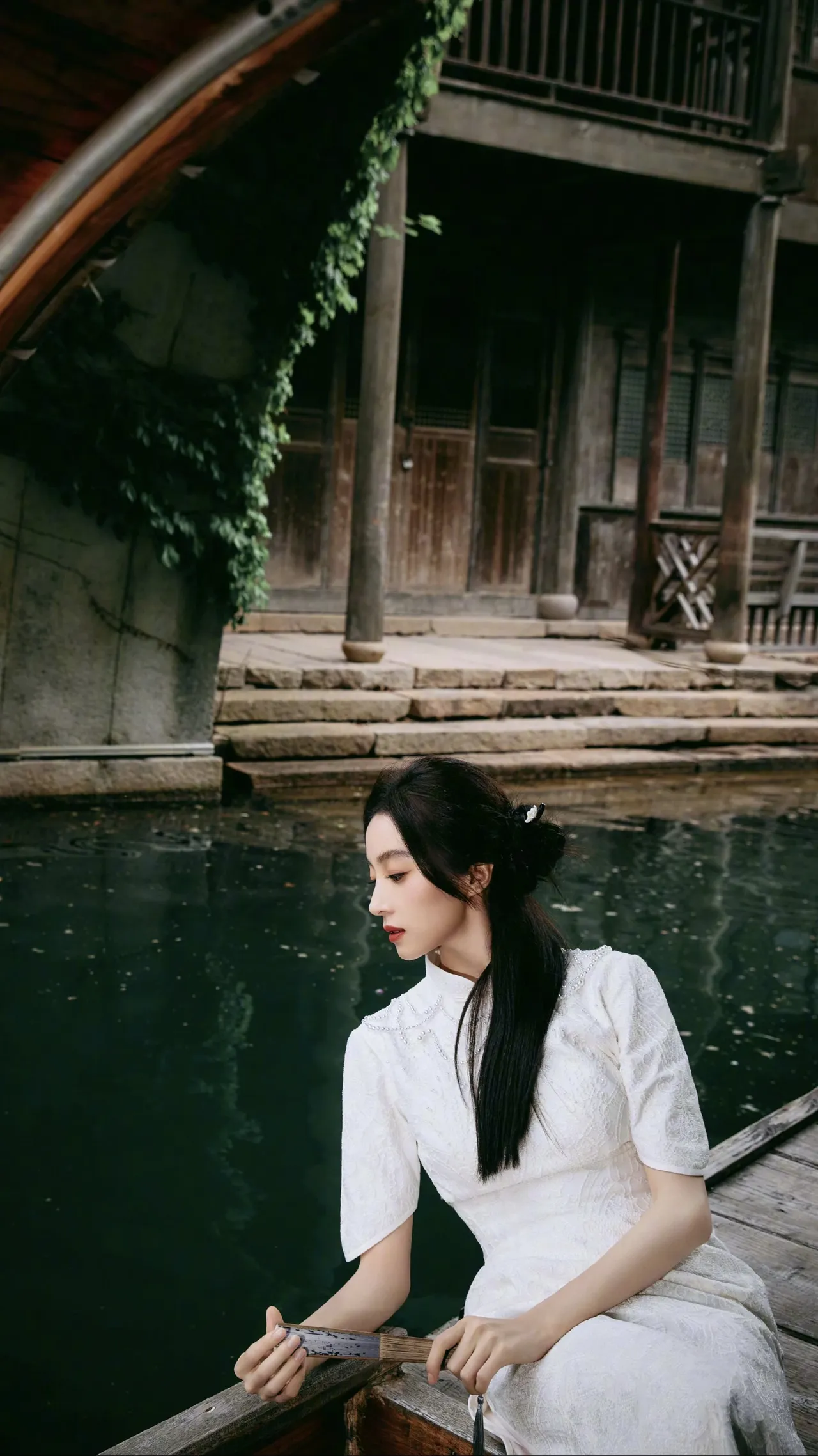 胡冰卿旗袍写真插图4