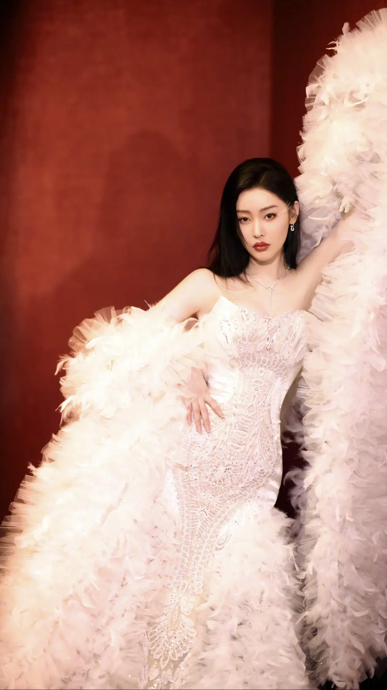 张天爱抹胸裙性感写真插图1