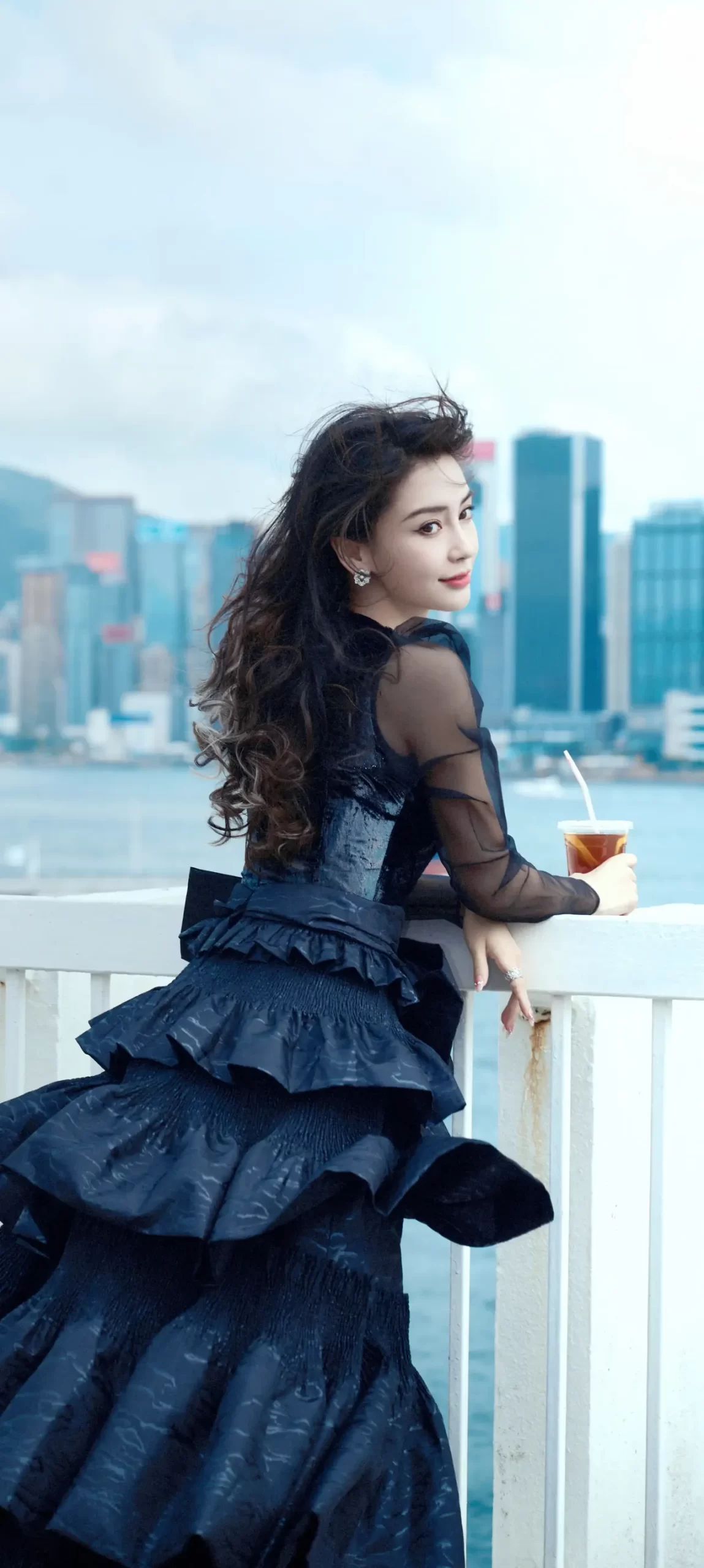杨颖长裙写真壁纸插图7