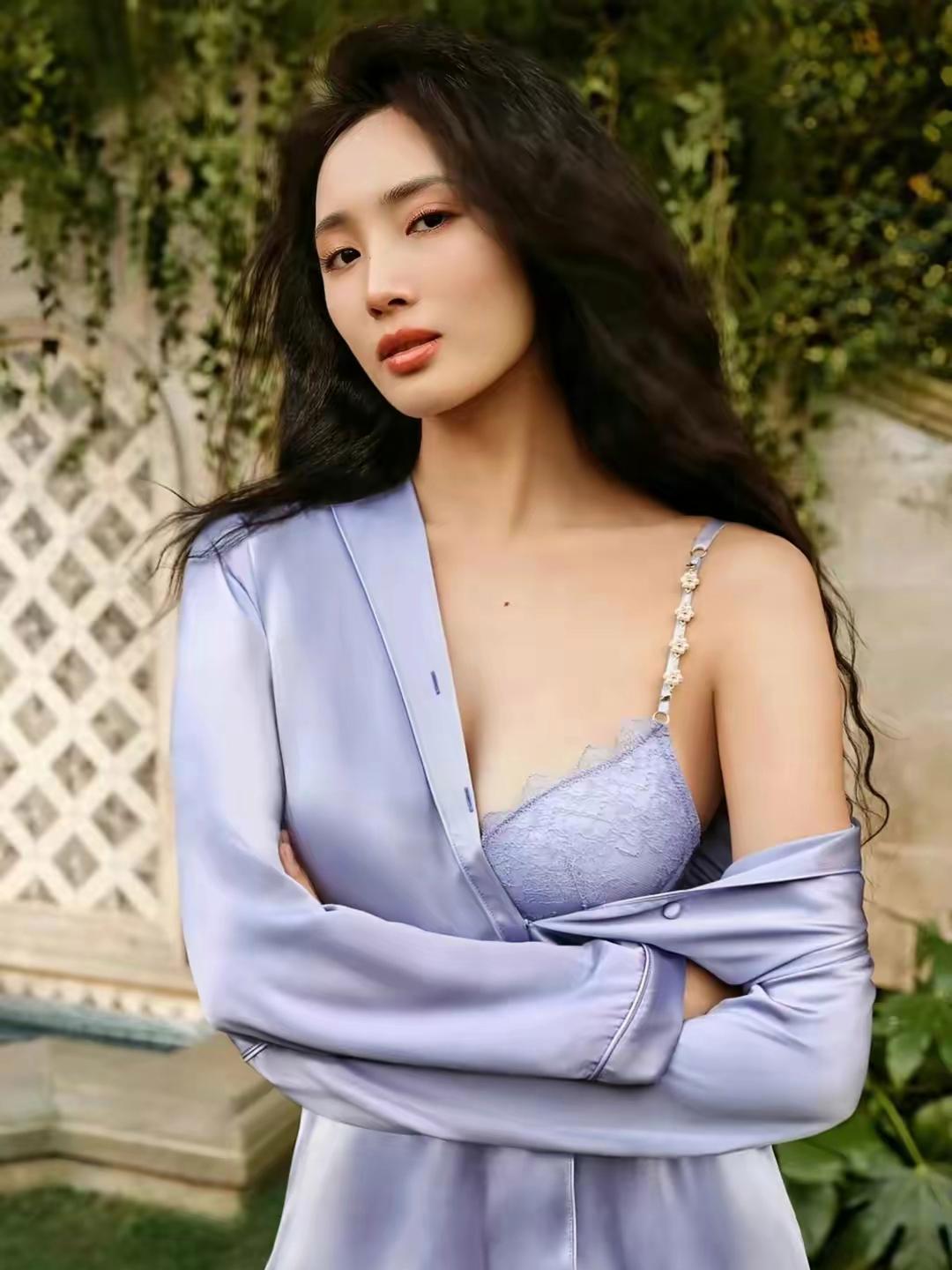 王紫璇内衣写真插图5