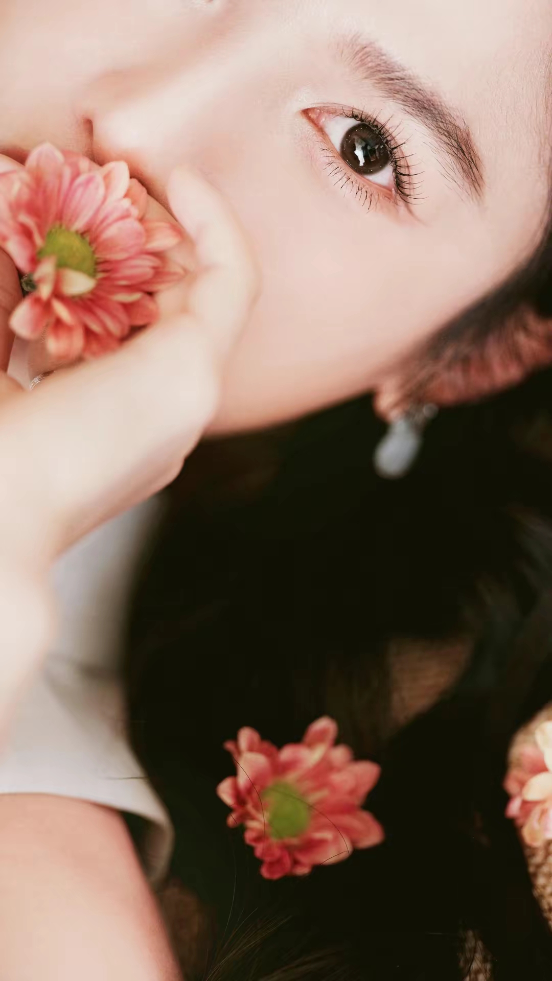 张婧仪春日写真全屏壁纸插图8