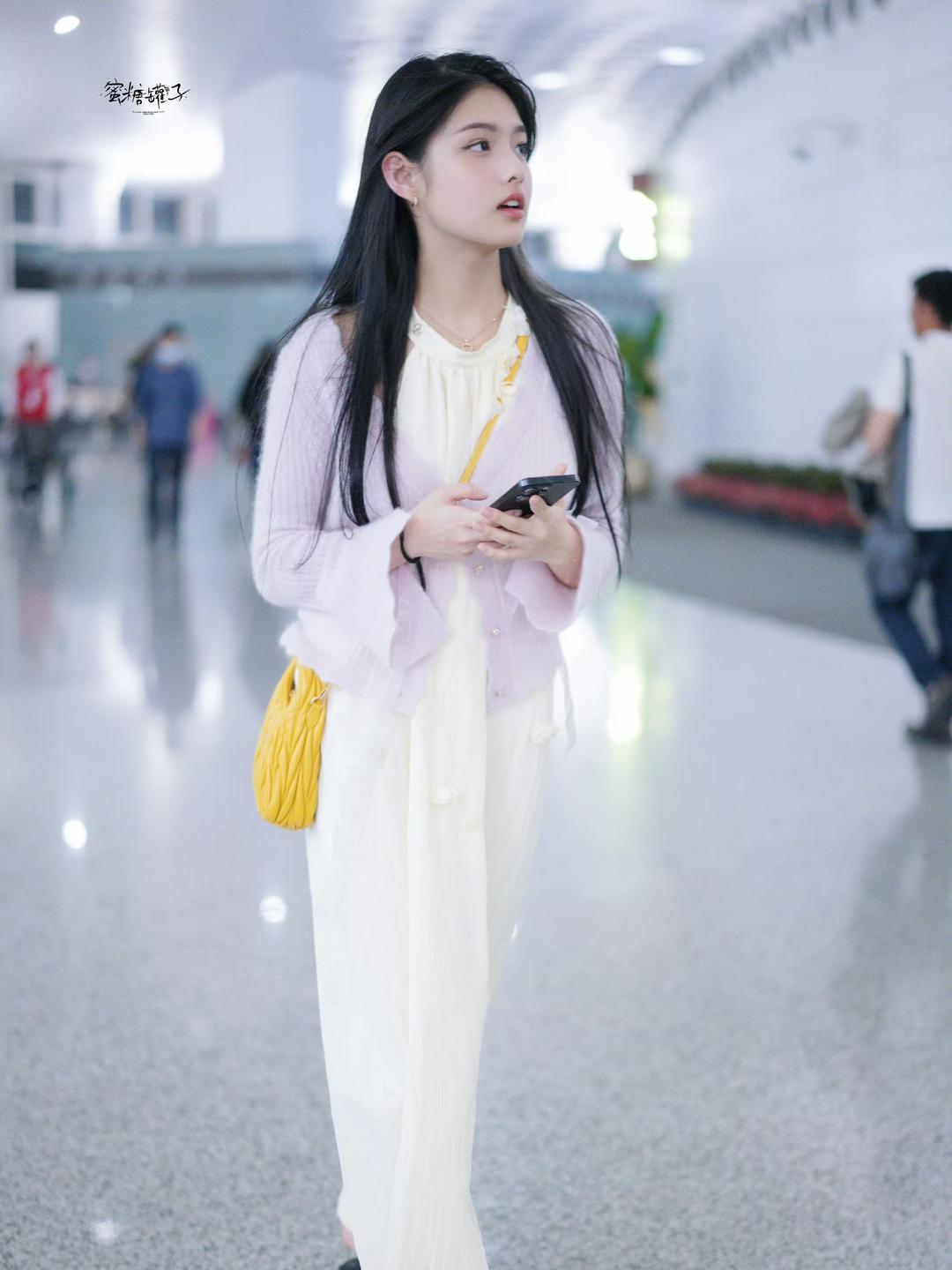 艾米妹妹又漂亮又可爱插图4