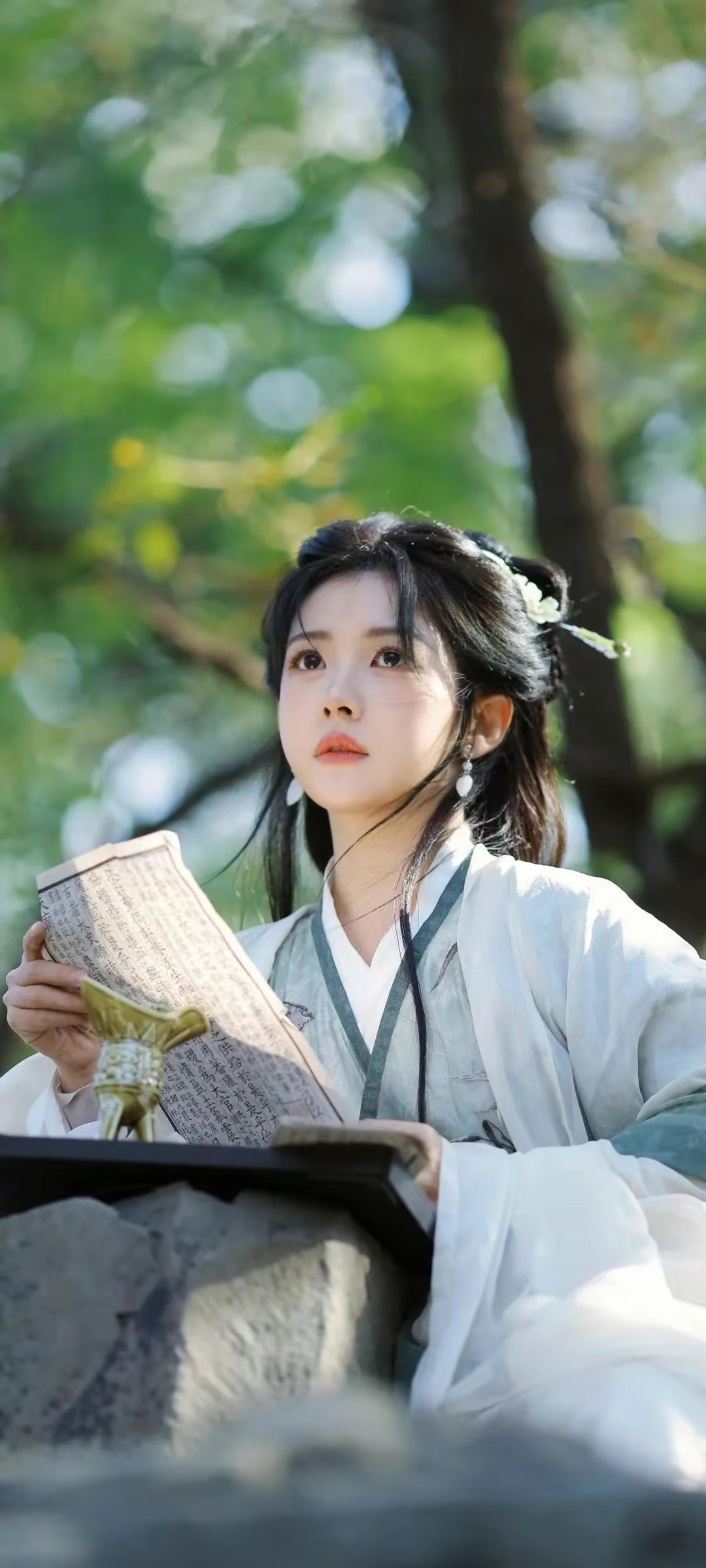 不一样的女神赖美云写真插图8