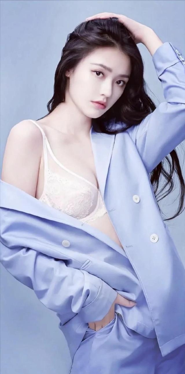 林允内衣写真插图