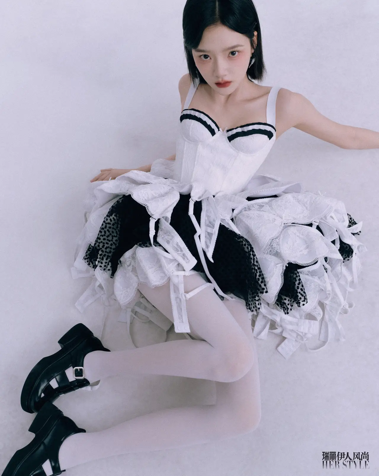 任敏瑞丽伊人风尚封面写真插图14