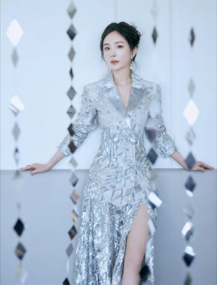 杨幂魅惑写真插图7