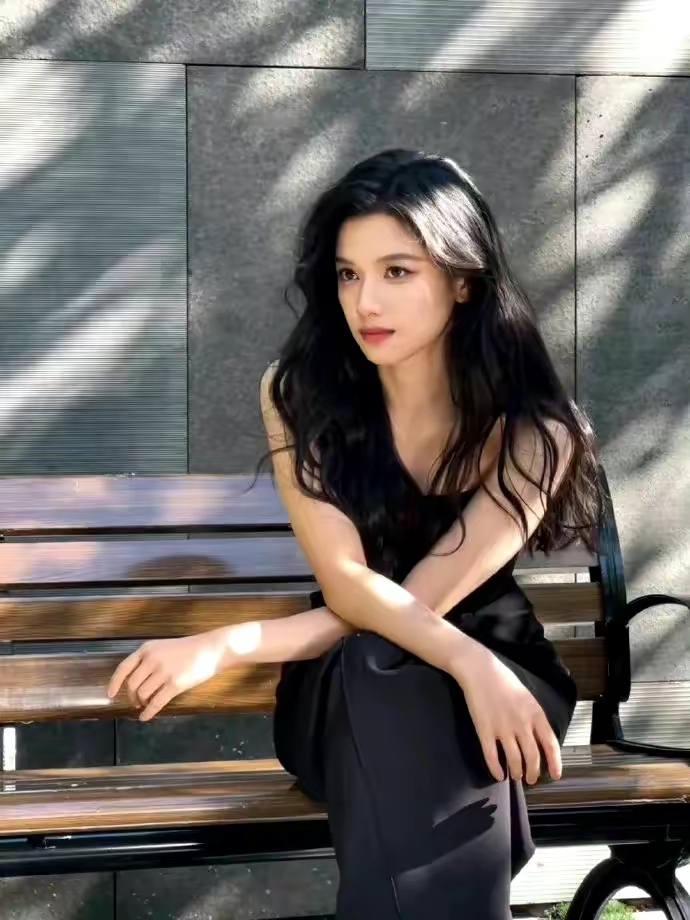 张婧仪写真壁纸插图6
