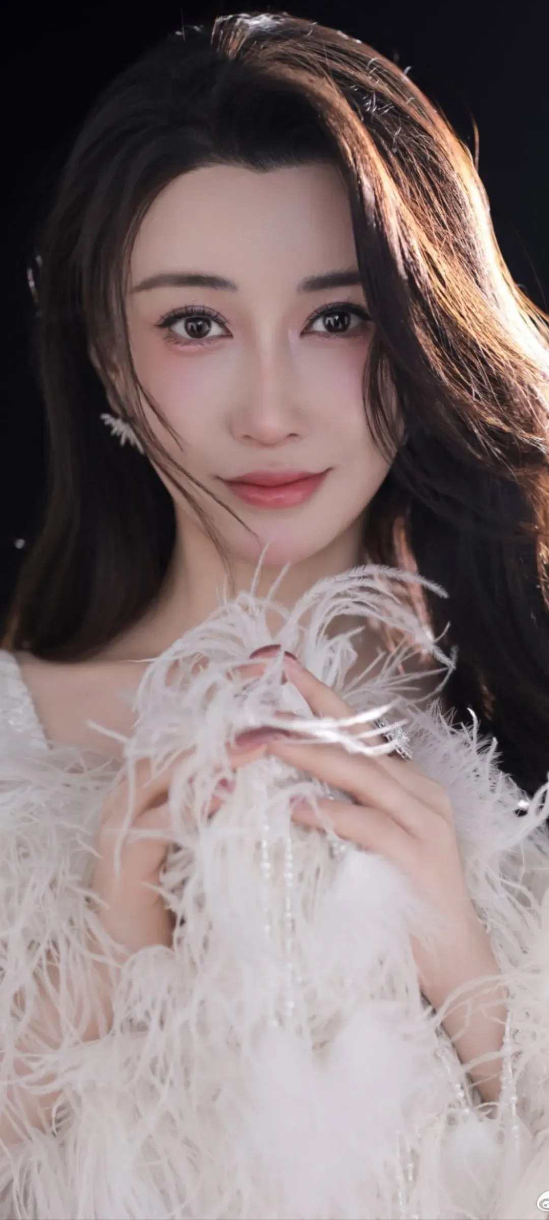 姜彦希性感写真壁纸插图3