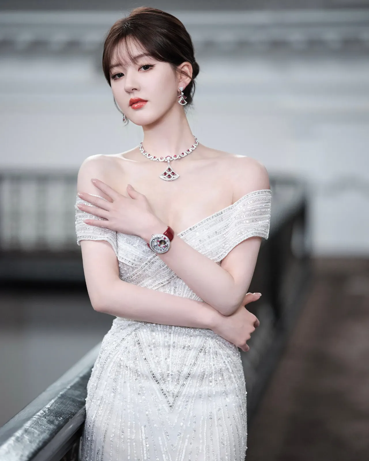 赵露思抹胸裙写真插图4
