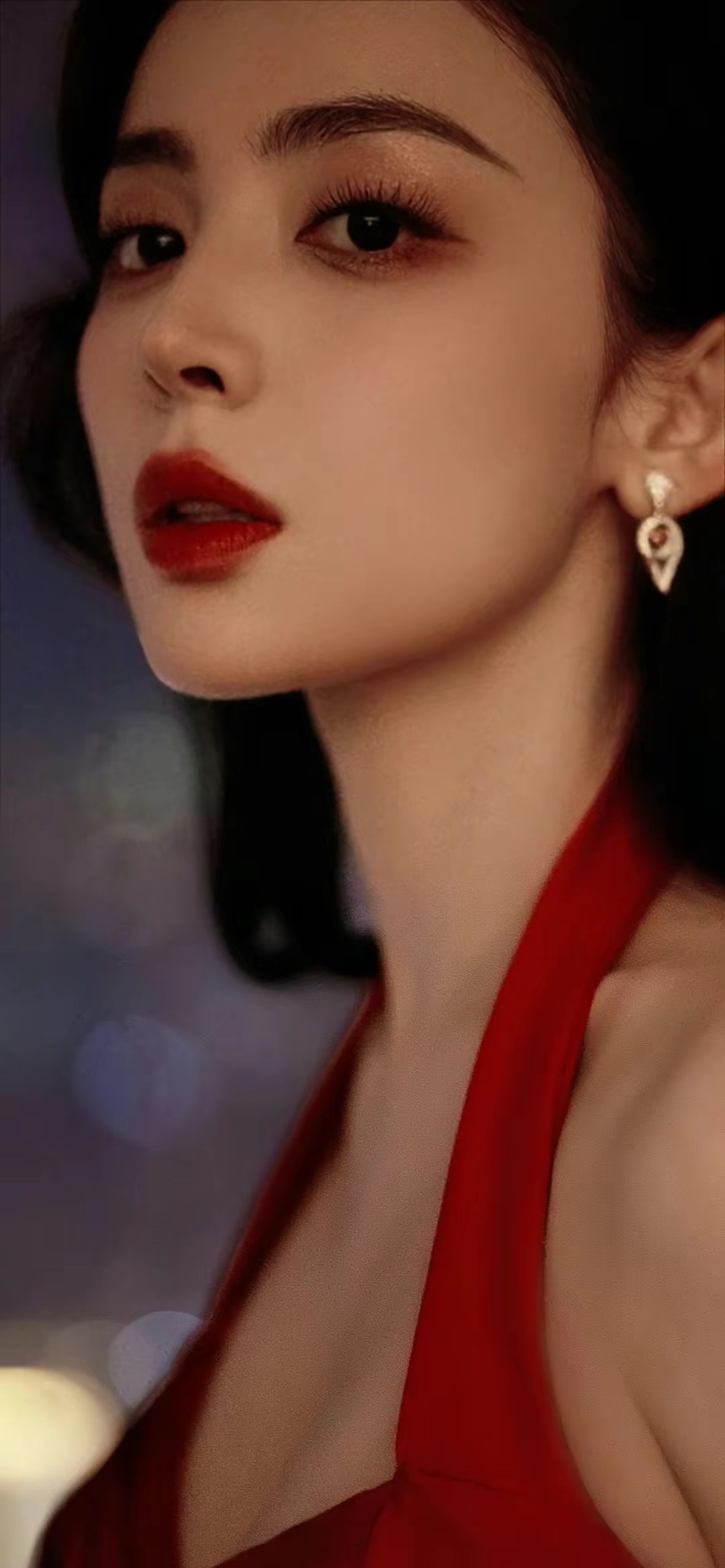 古力娜扎红裙写真插图7